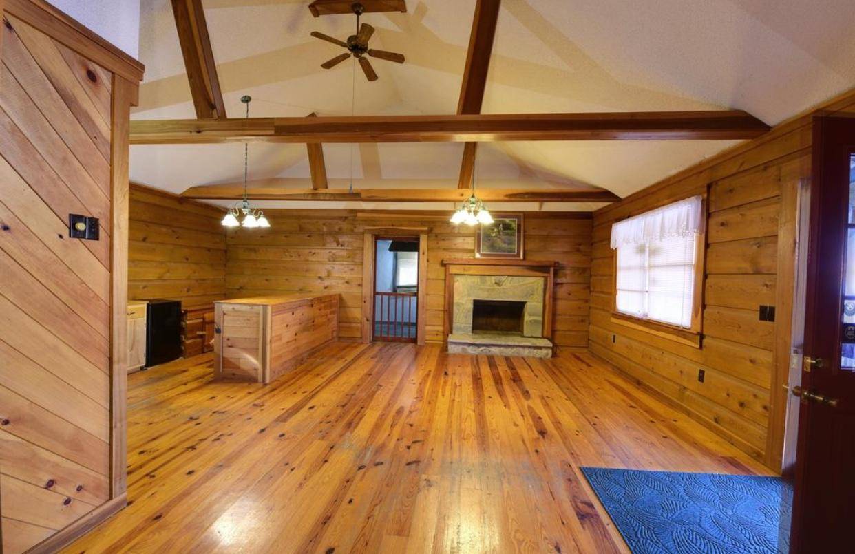 Crossville, TN 38572,2300 Highway 127 S