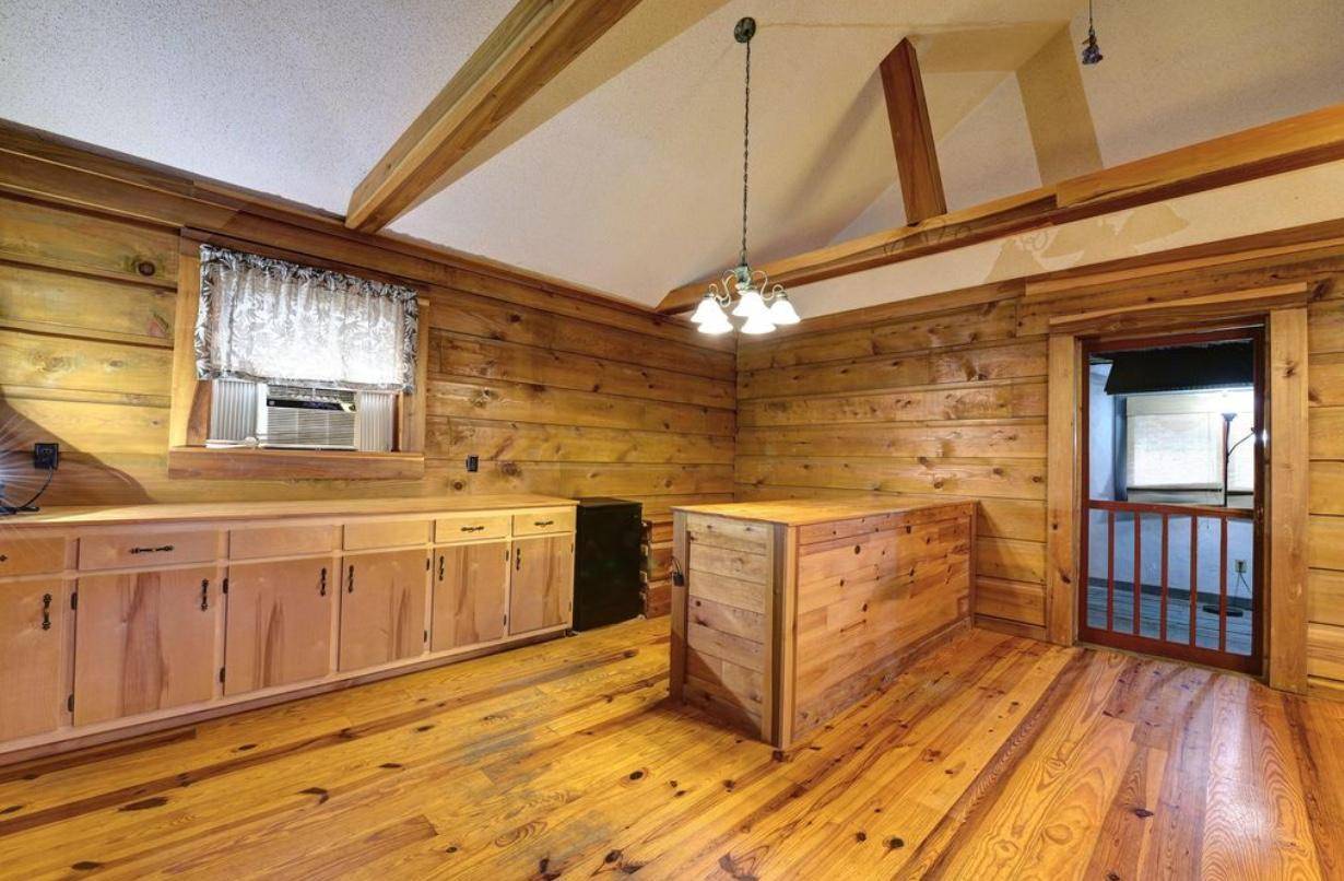 Crossville, TN 38572,2300 Highway 127 S