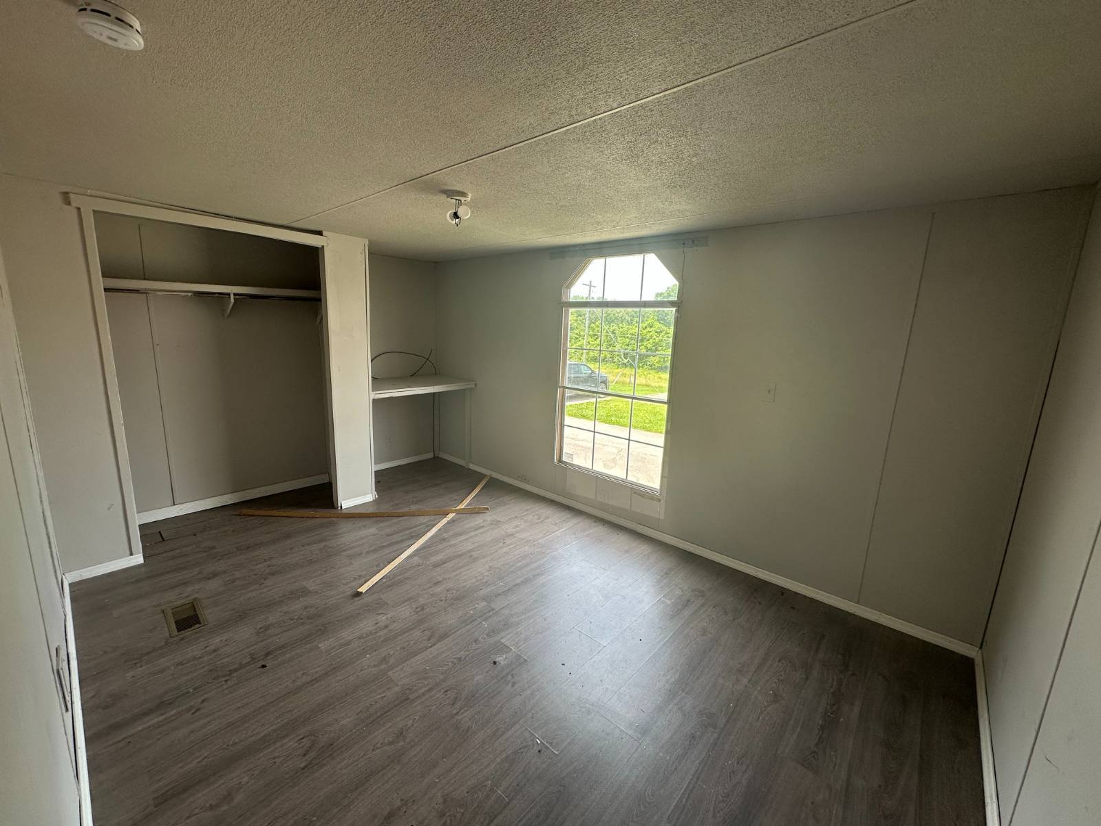 Oliver Springs, TN 37840,407 Sunflower Lane #407