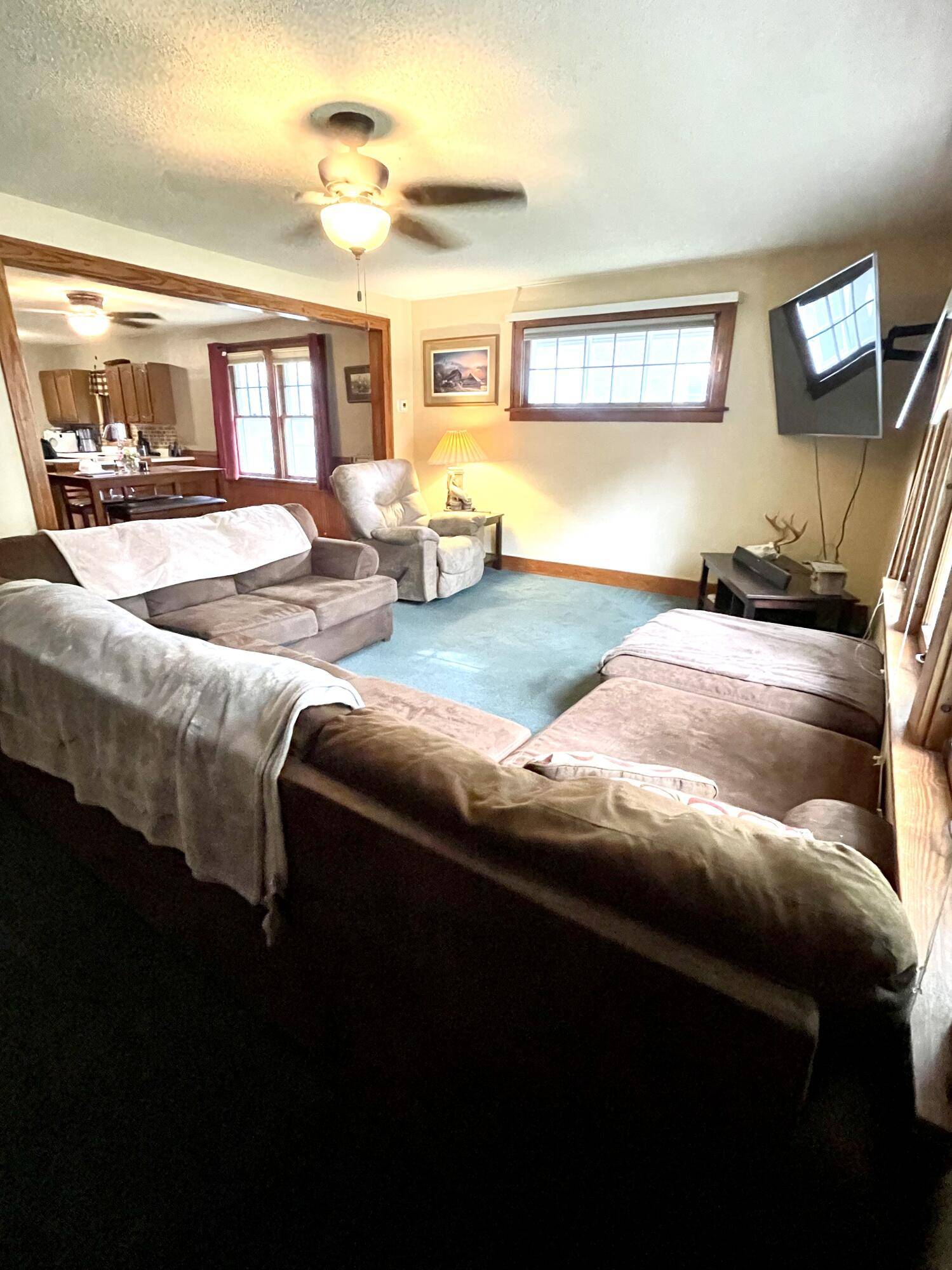 Mitchell, SD 57301,618 N Duff St