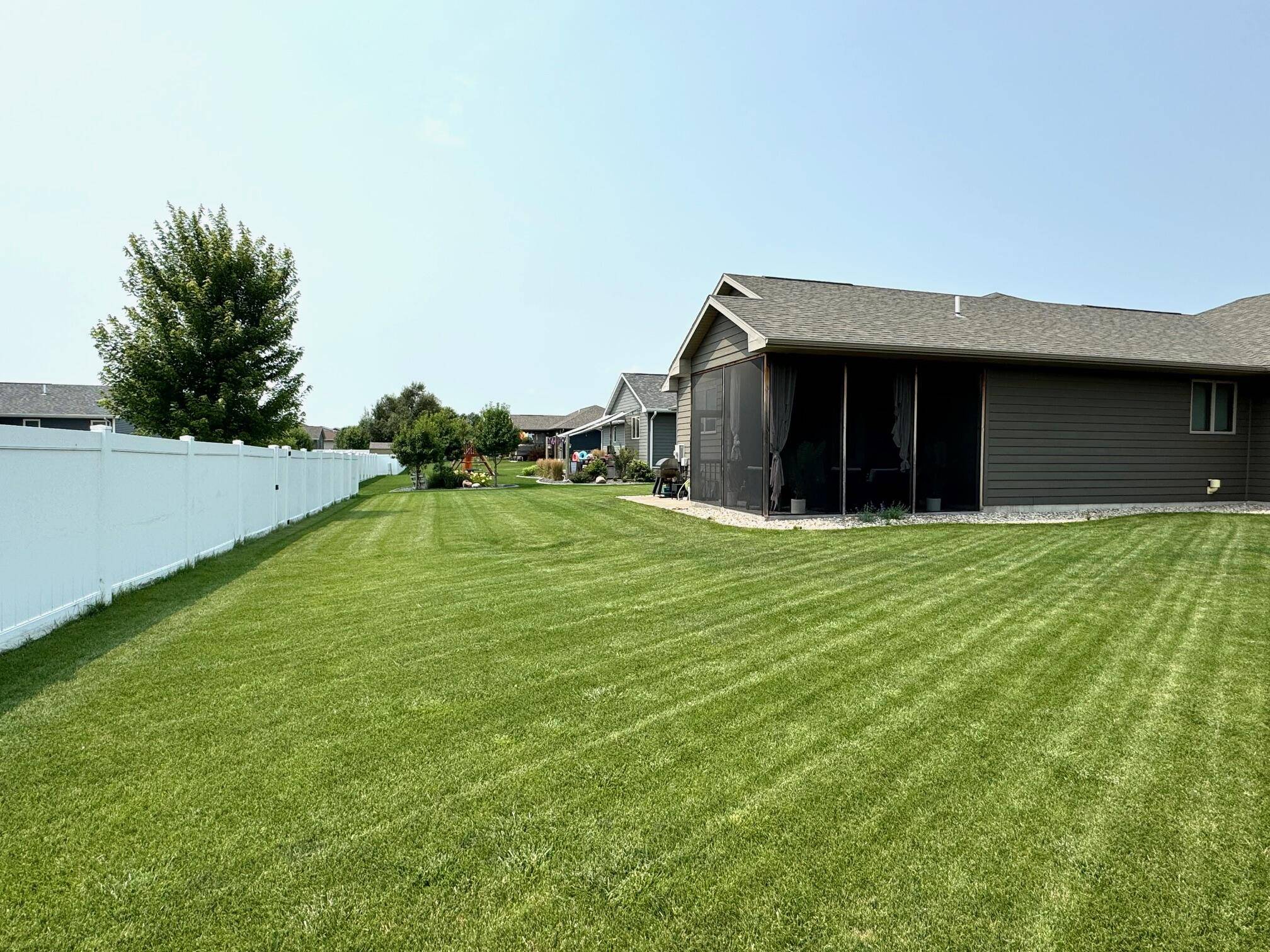 Mitchell, SD 57301,1435 Country Dr