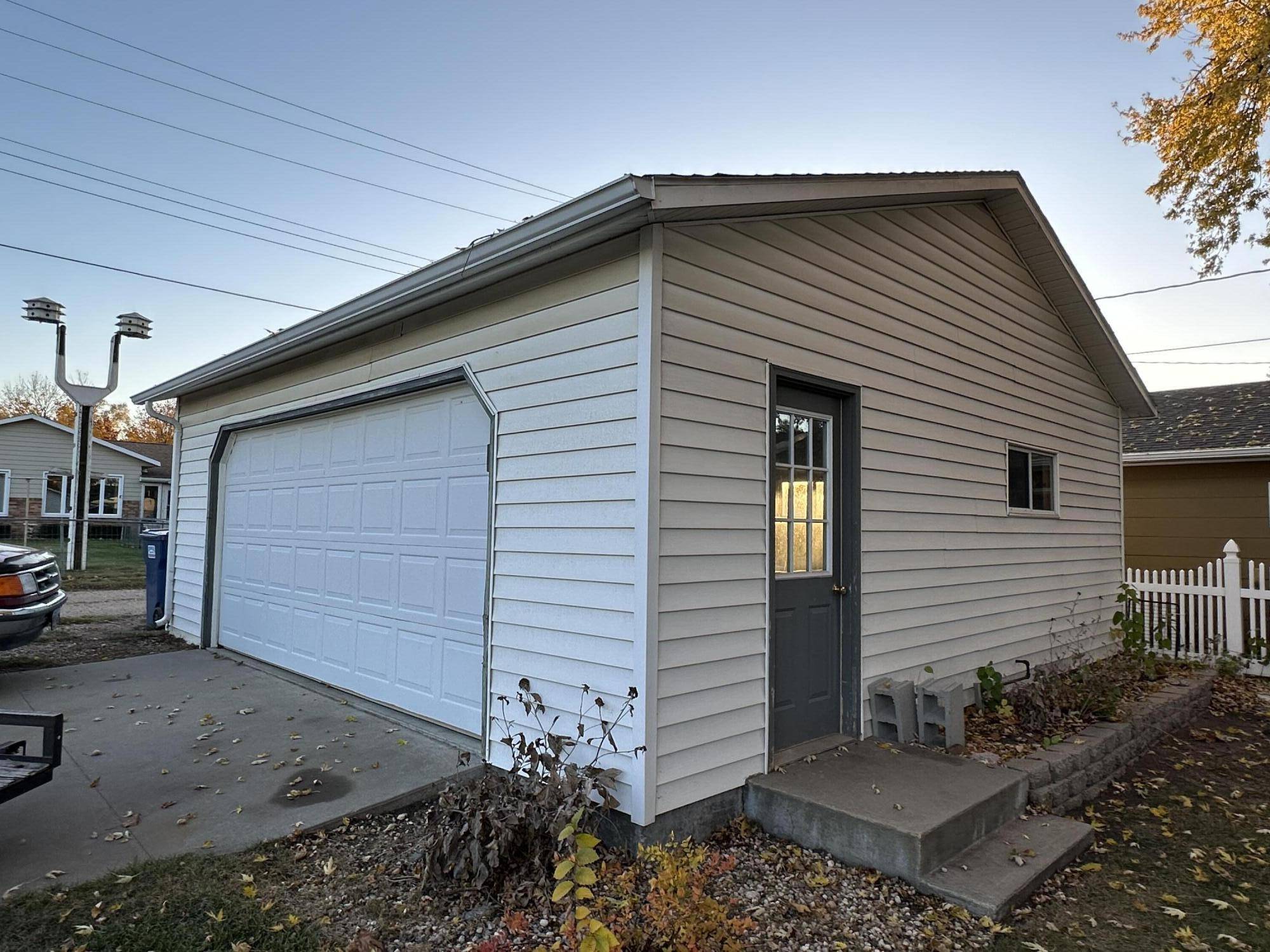 Mitchell, SD 57301,1321 N Langdon St