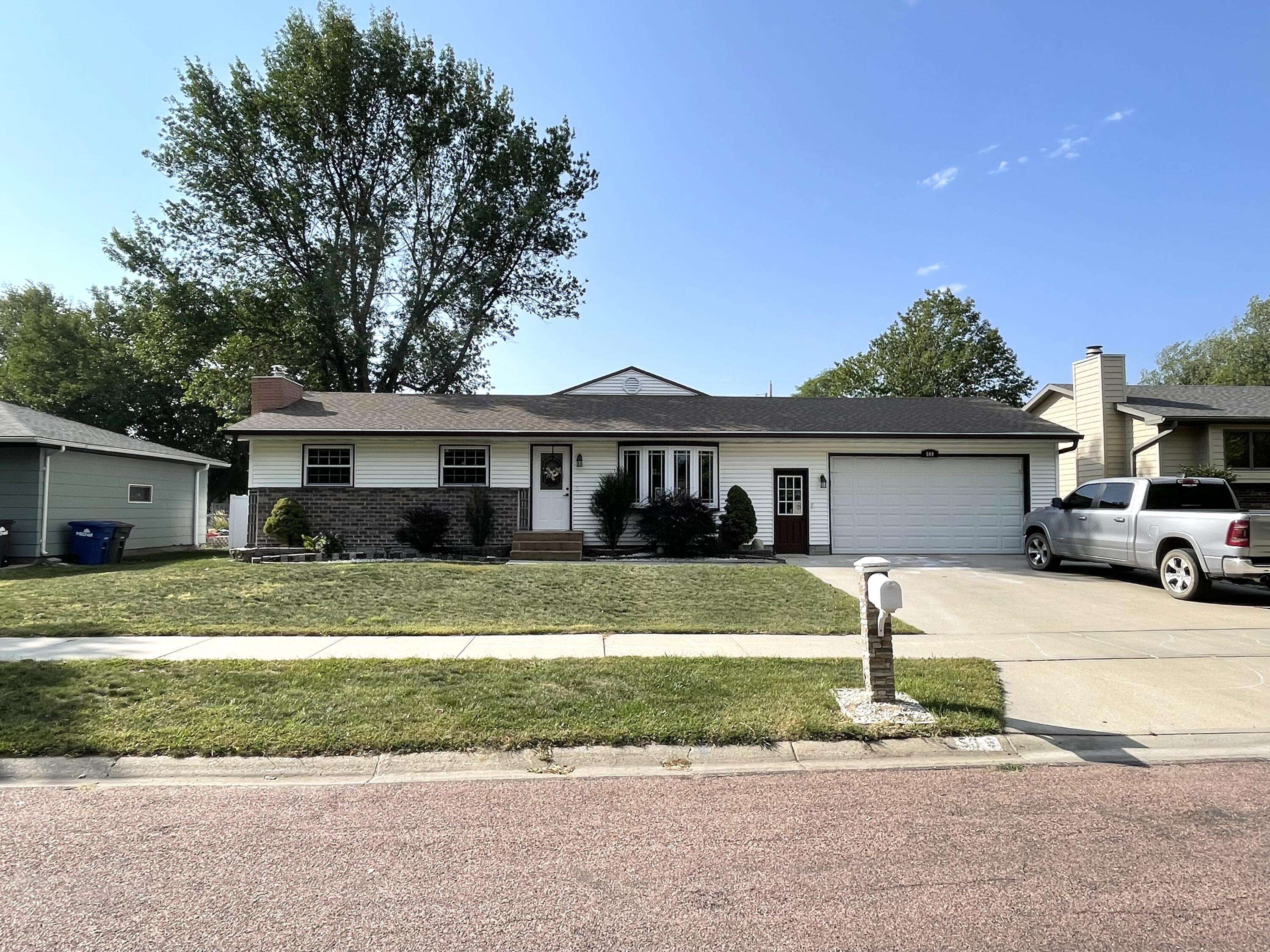 Mitchell, SD 57301,509 E 13th Ave