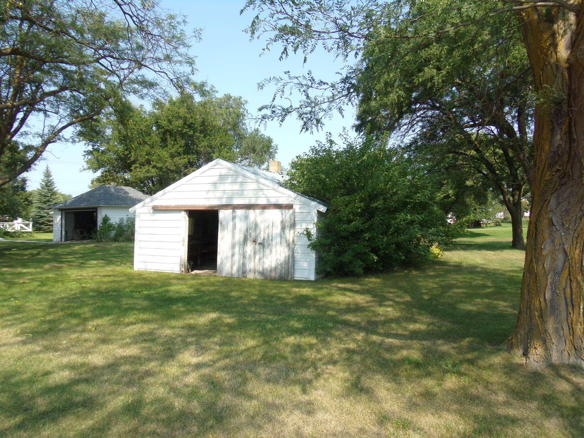 Stickney, SD 57375,502 N 1st Ave