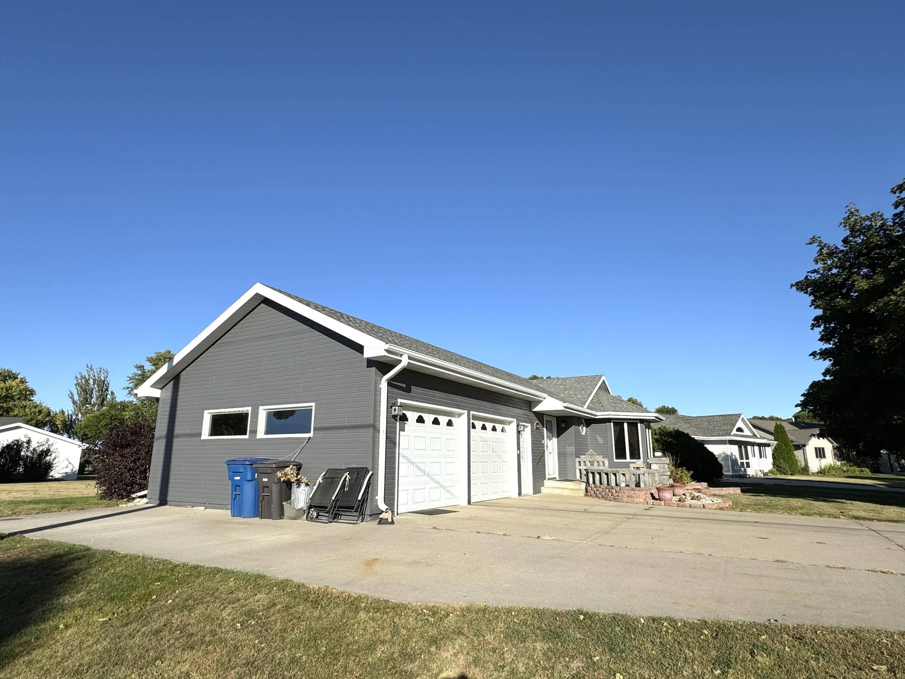 Mitchell, SD 57301,1300 Roland Ln