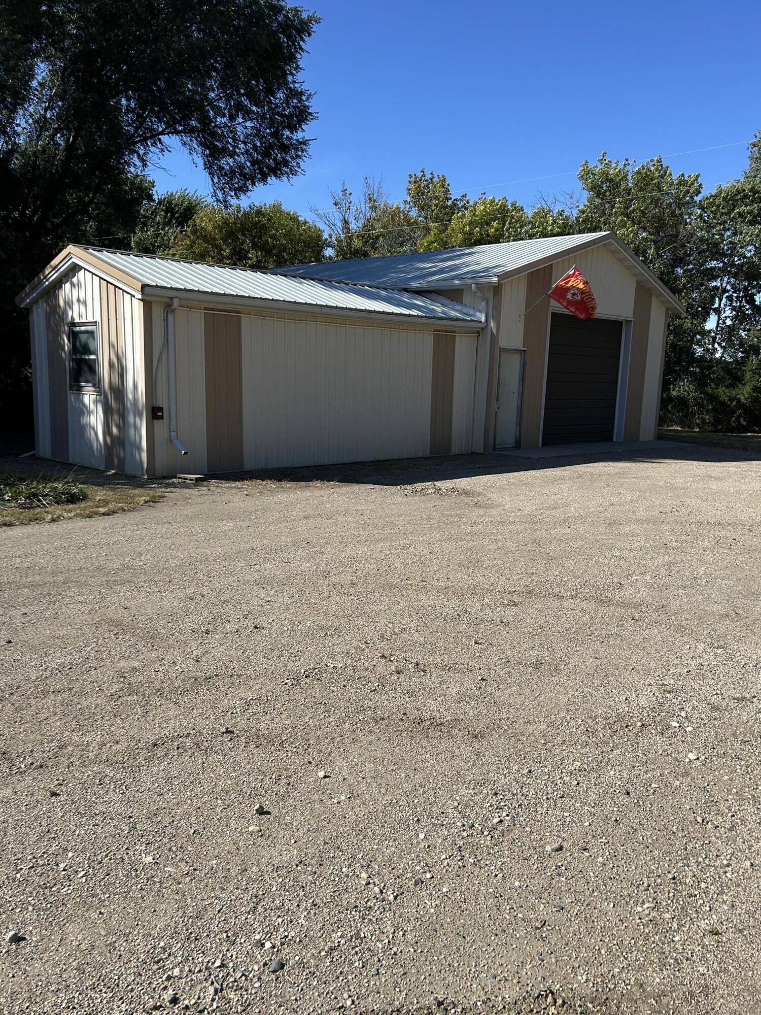 Plankinton, SD 57368,712 E 3rd St