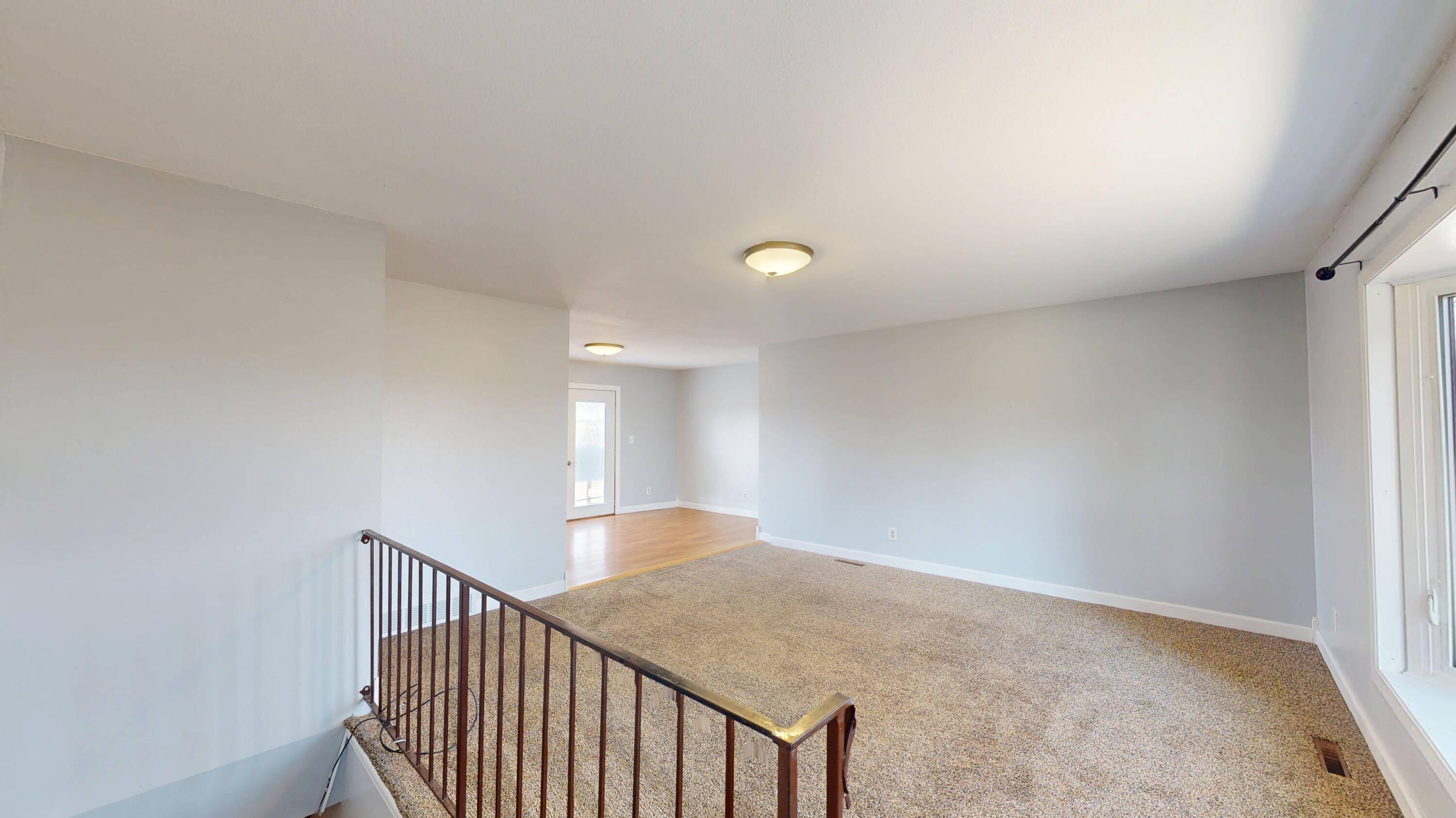 Mitchell, SD 57301,28 S Harmon Dr