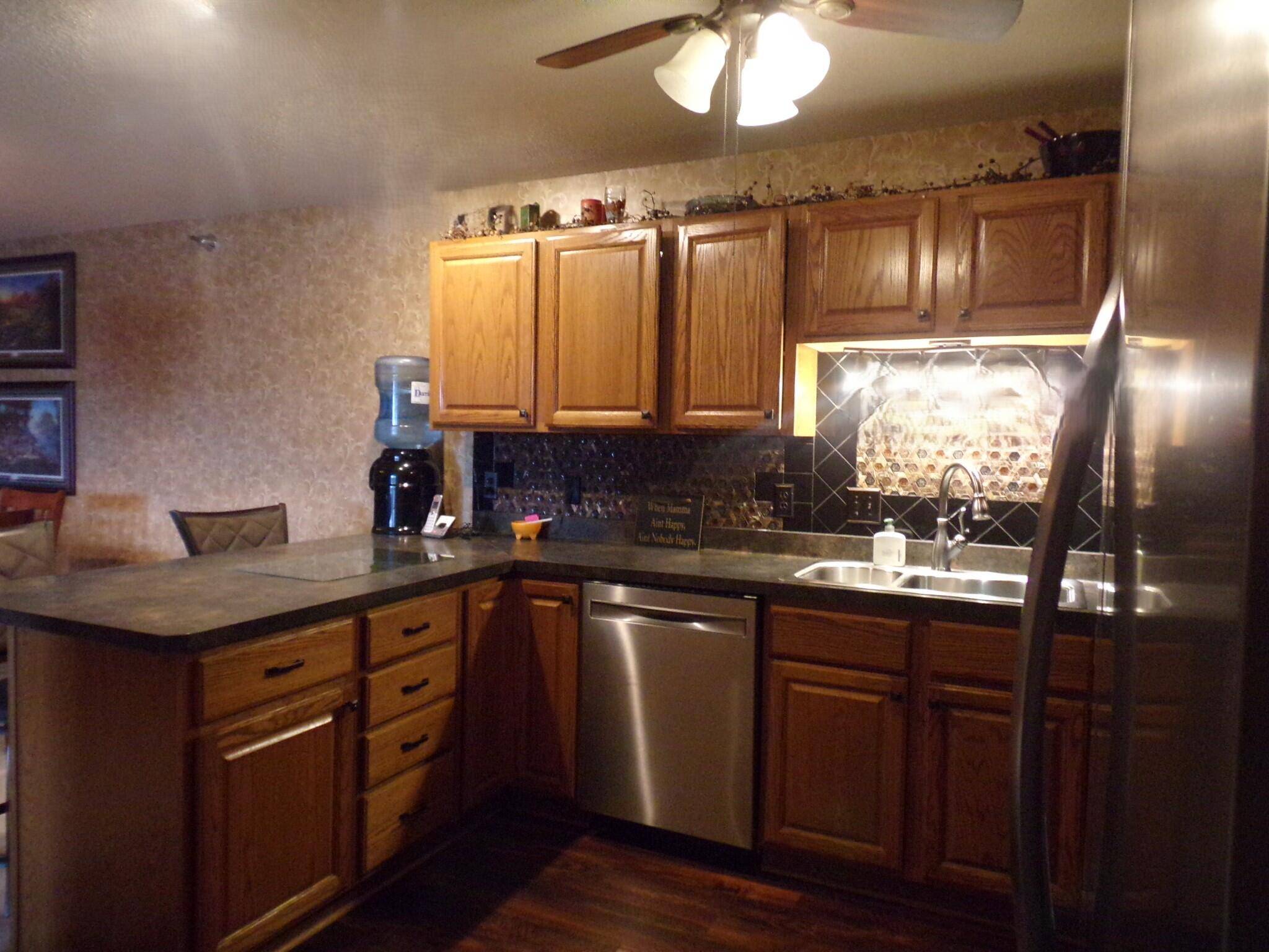 Mitchell, SD 57301,920 W Norway # 201 Ave