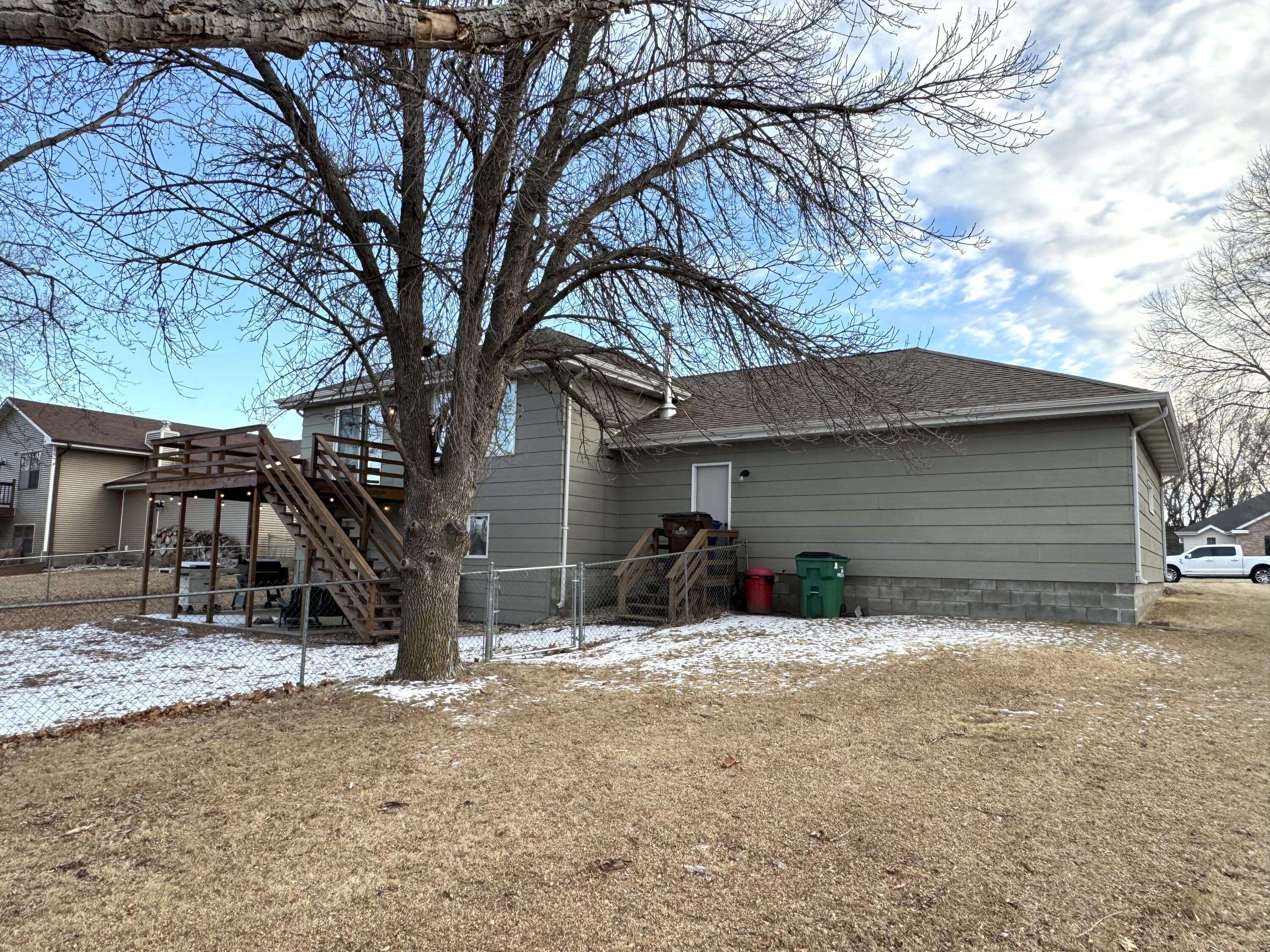 Mitchell, SD 57301,1504 Pebble Beach Rd