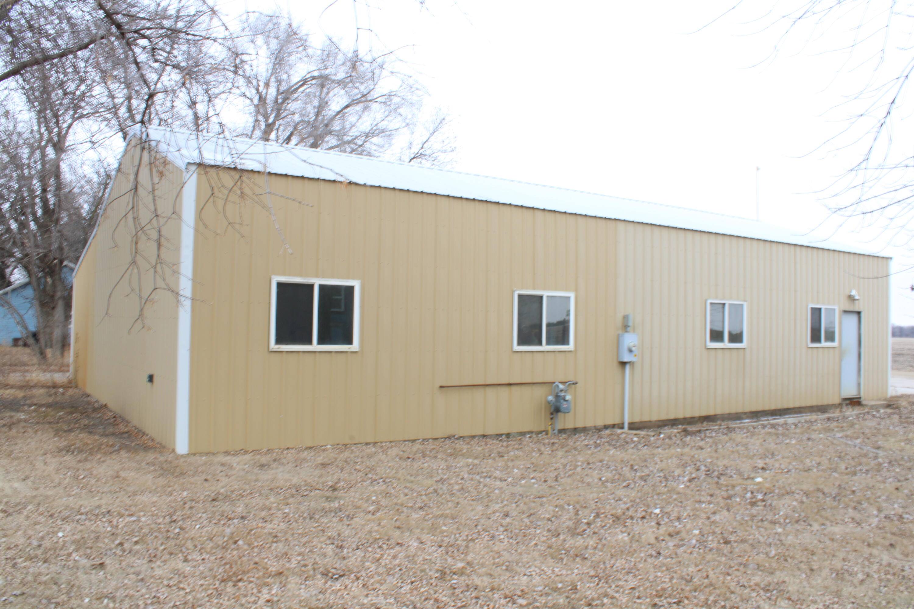 Mount Vernon, SD 57363,318 E 3rd St