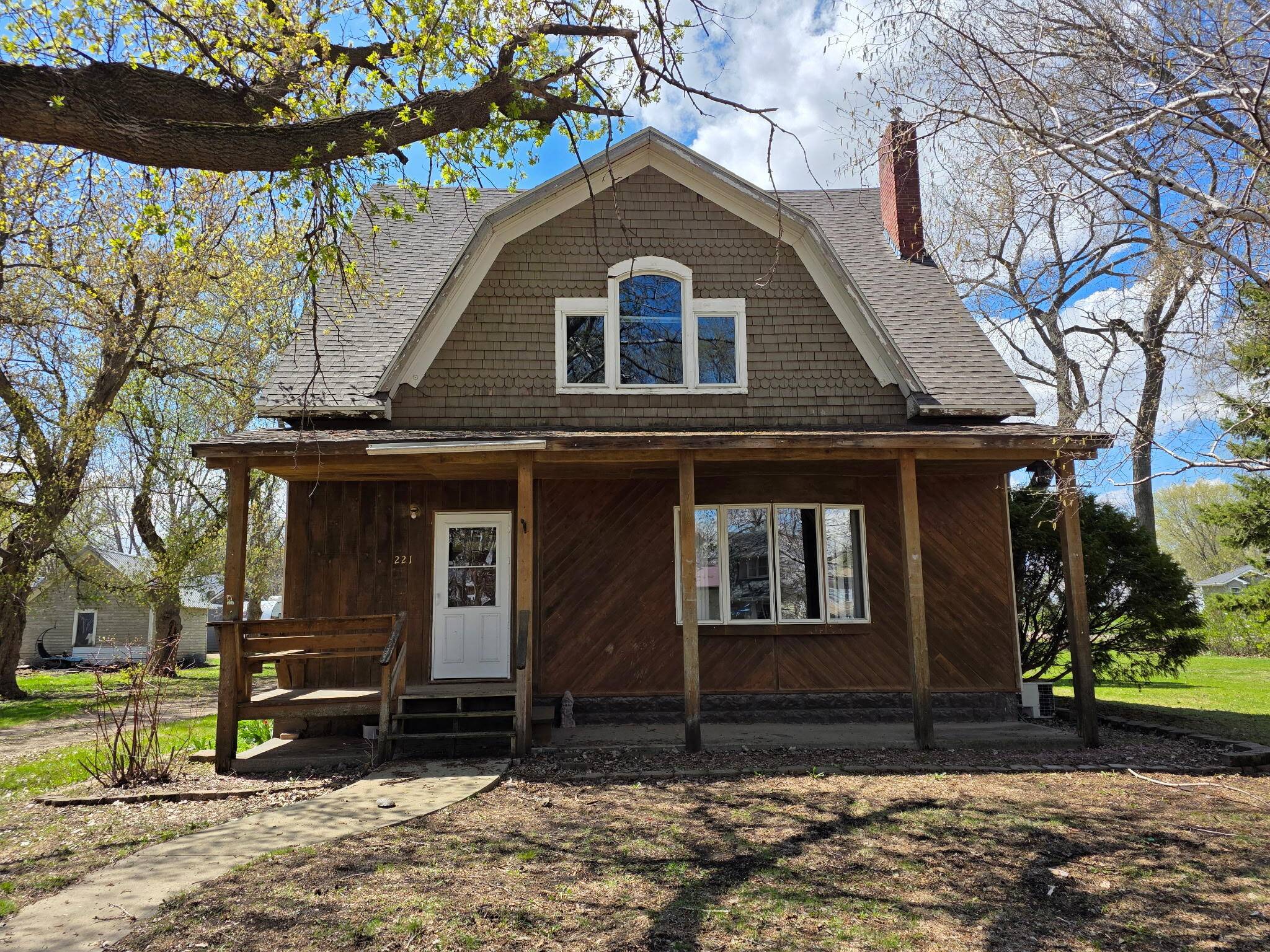 Willow Lake, SD 57278,221 Logan St