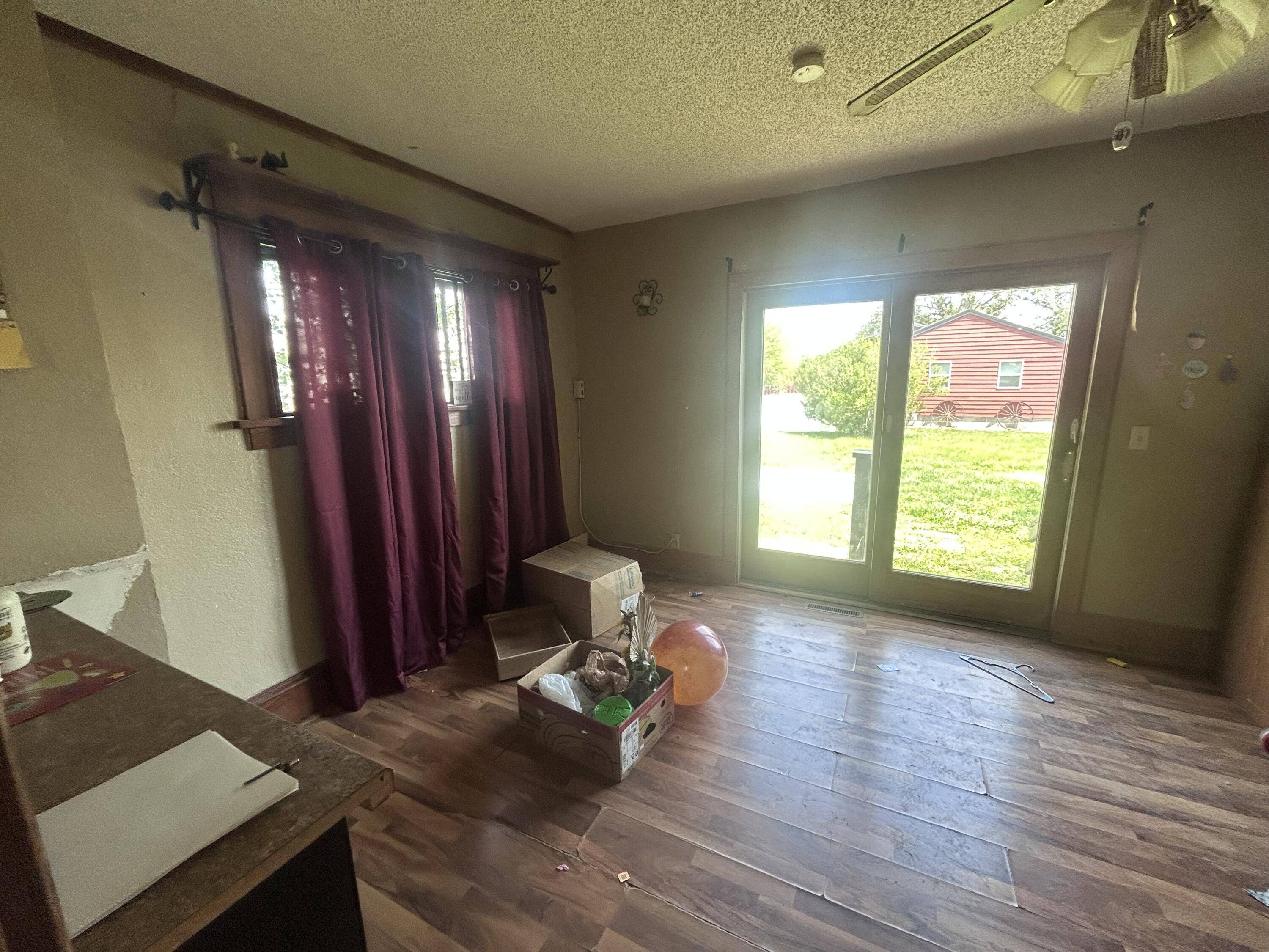 Mount Vernon, SD 57363,308 E 1st