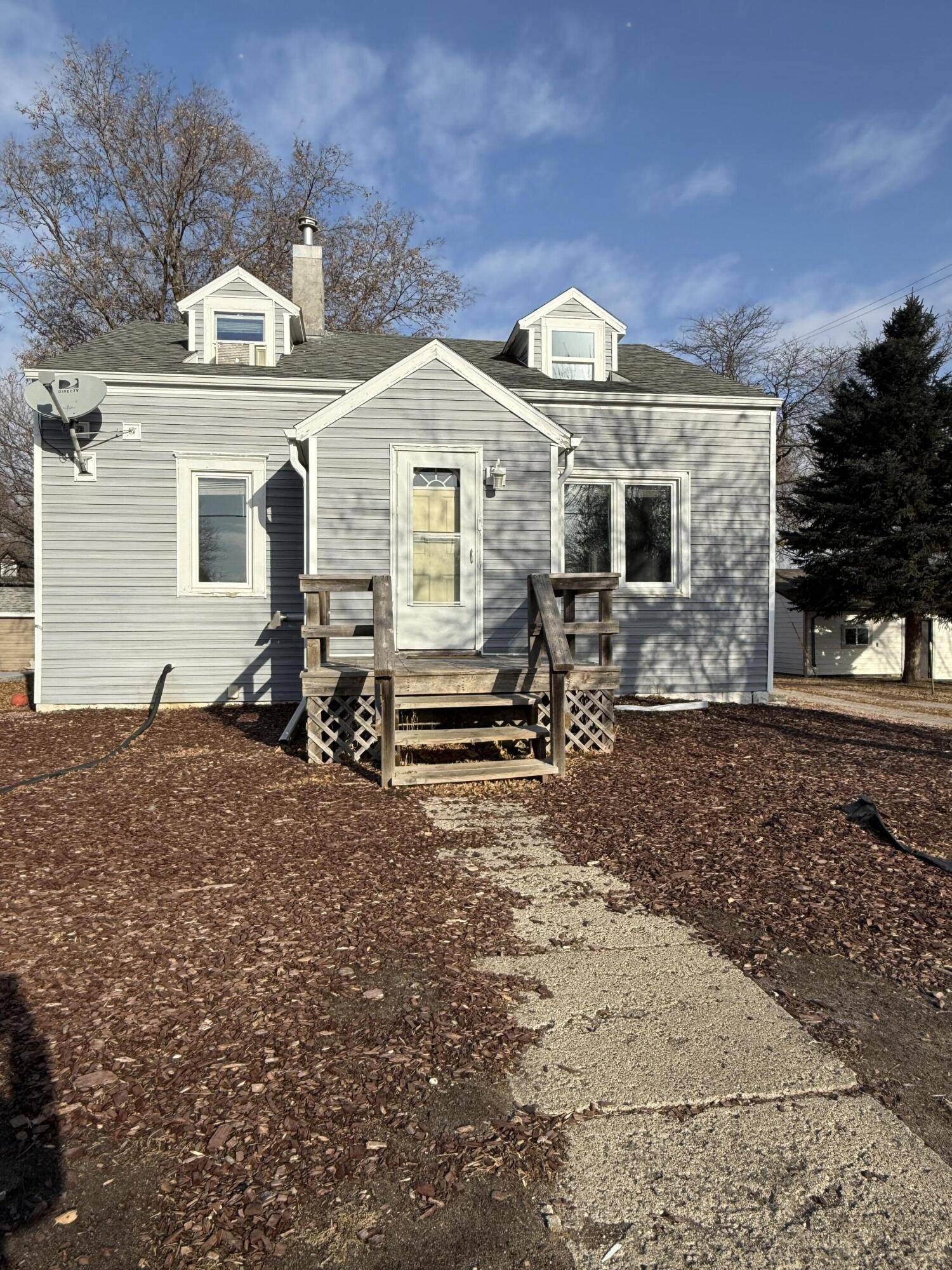 Mitchell, SD 57301,216 Andrews St