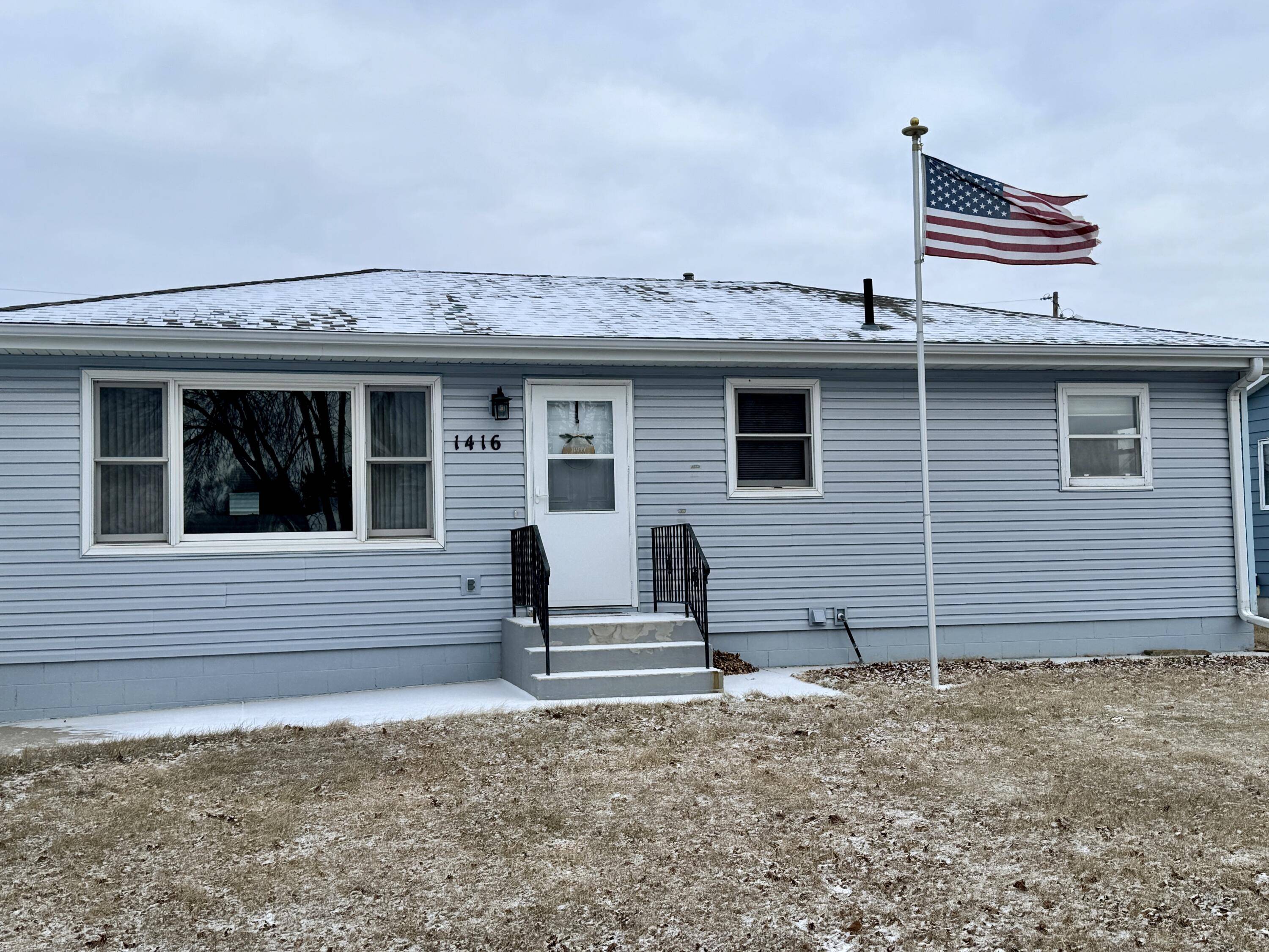 Mitchell, SD 57301,1416 E Hanson Ave