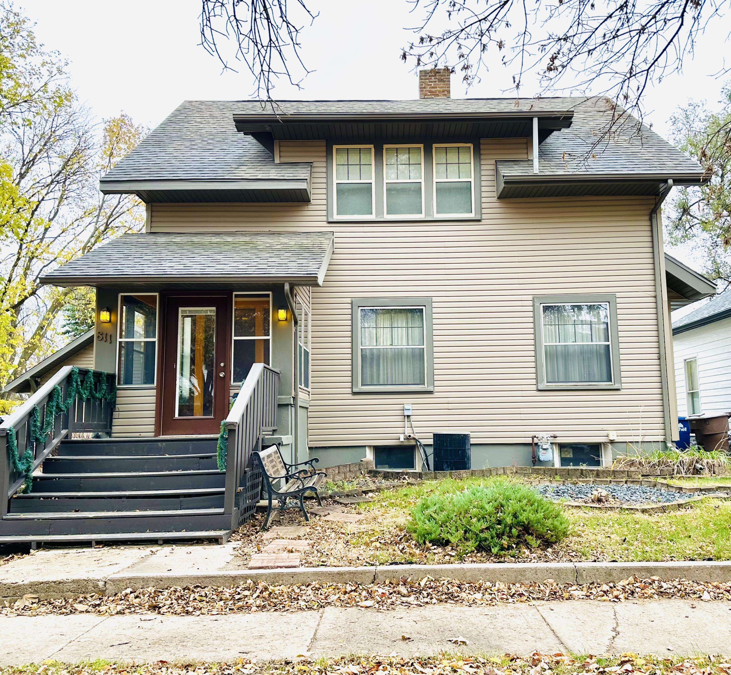 Mitchell, SD 57301,811 W 3rd Ave