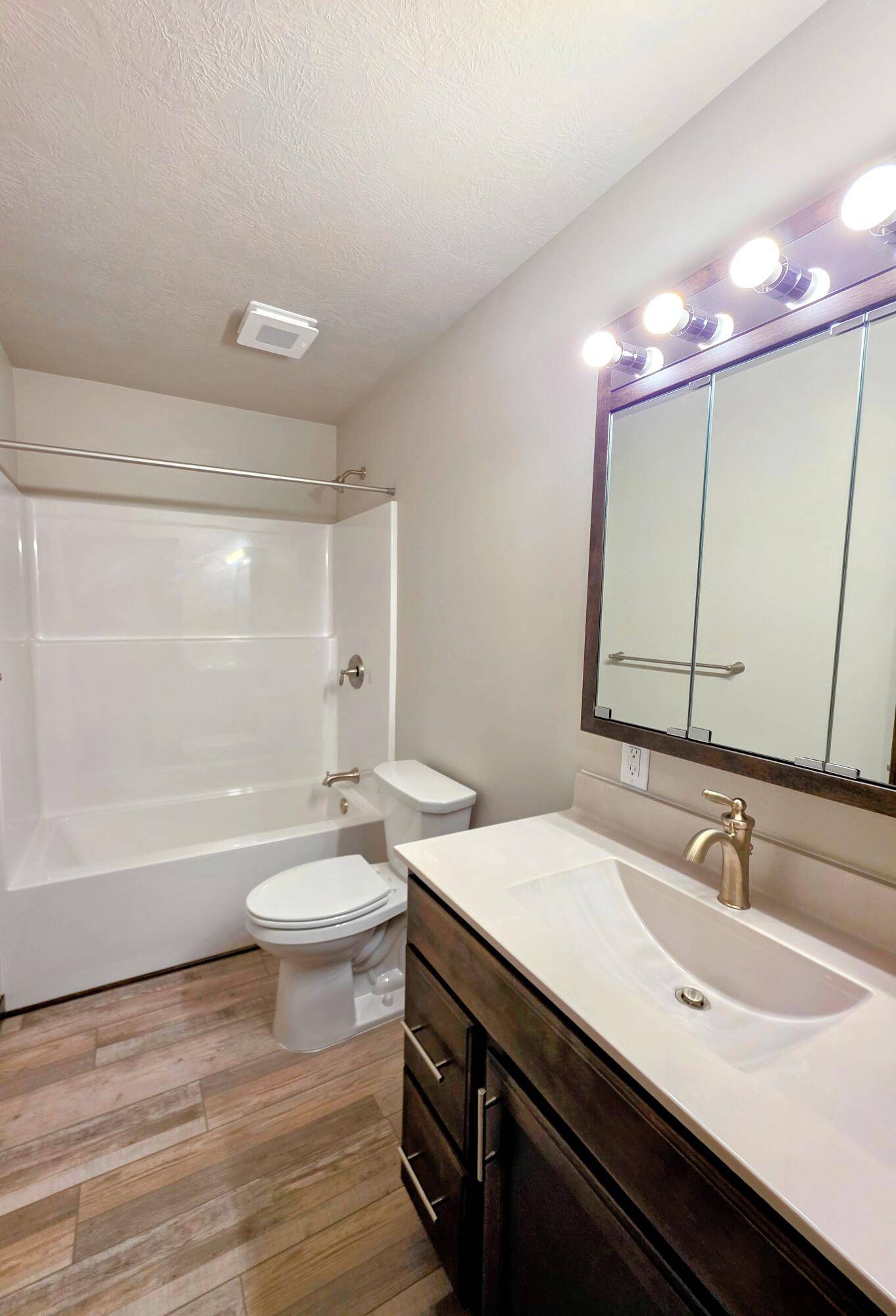 Mitchell, SD 57301,1510 W 20th Ave