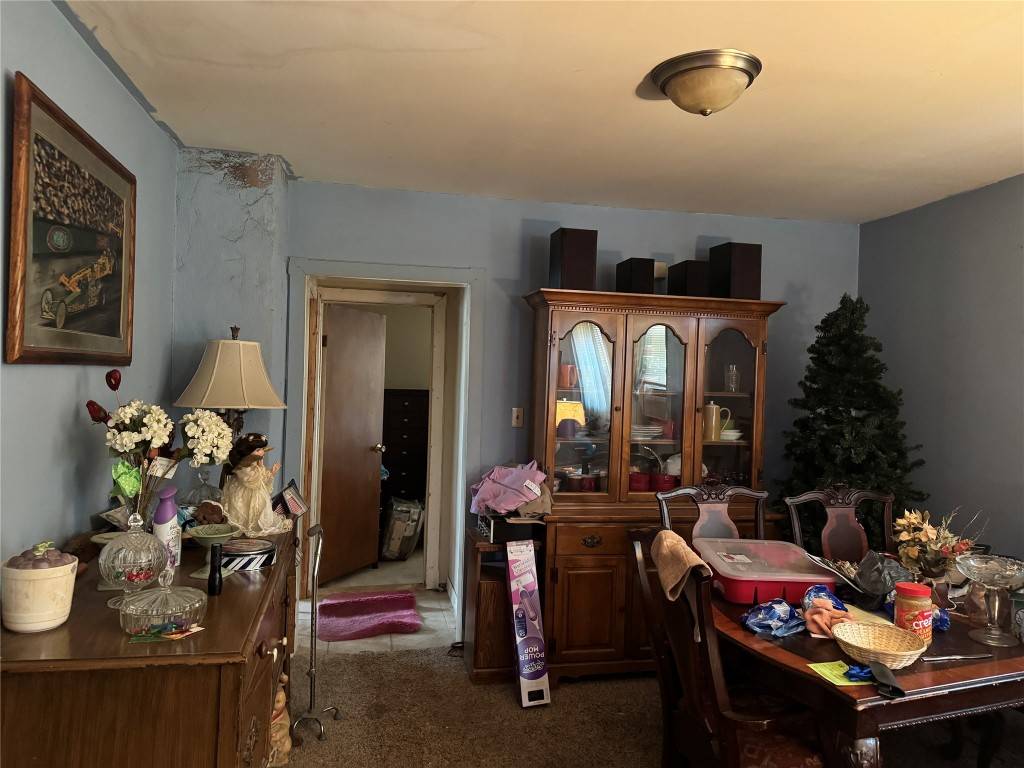 Erie, PA 16507,513 CASCADE ST
