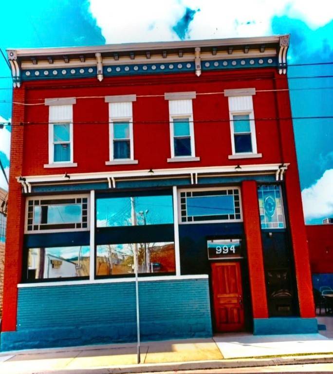 Meadville, PA 16335,994 MARKET ST