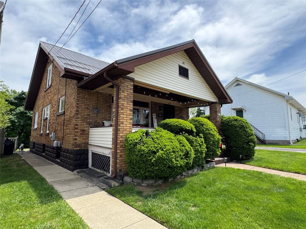 Erie, PA 16504,2711 PERRY ST