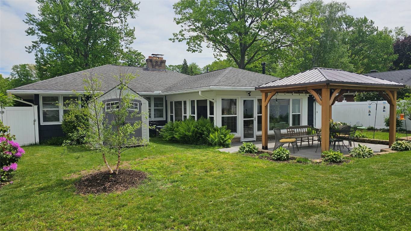 Erie, PA 16505,304 MOHAWK DR