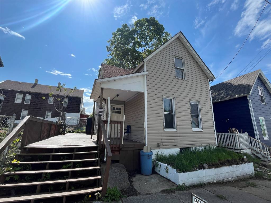 Erie, PA 16503,2022 COTTAGE ST
