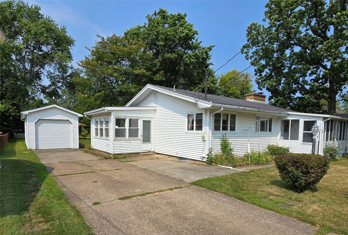 Erie, PA 16506,3002 BEMENT ST