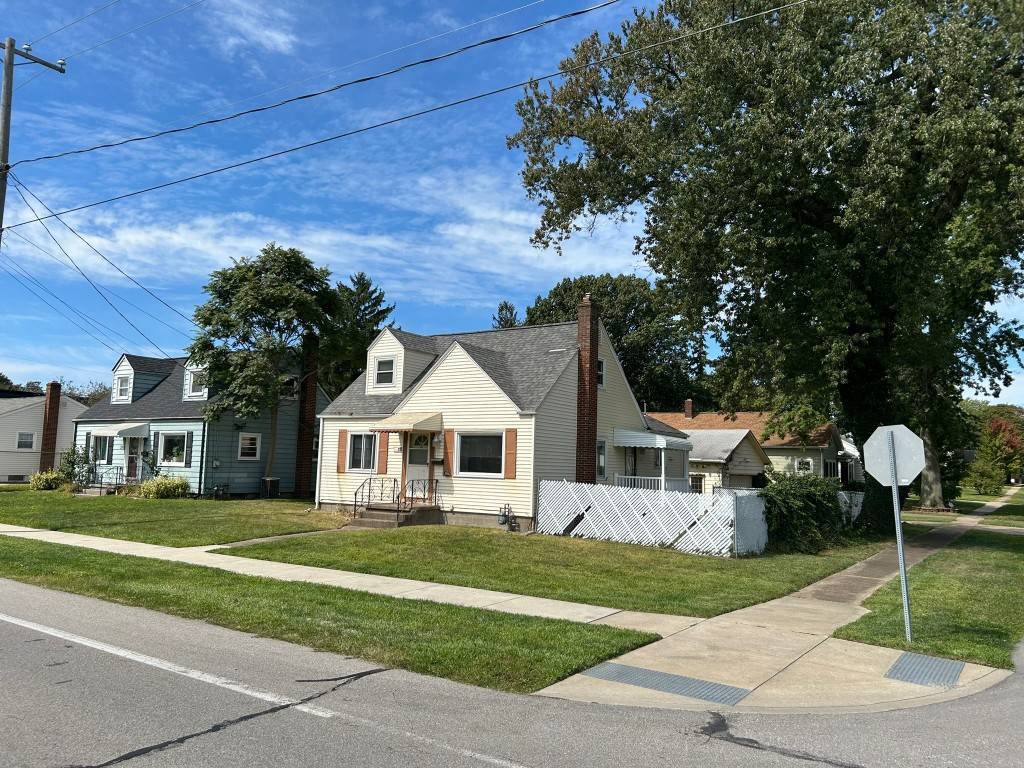 Erie, PA 16505,3932 W 12TH ST