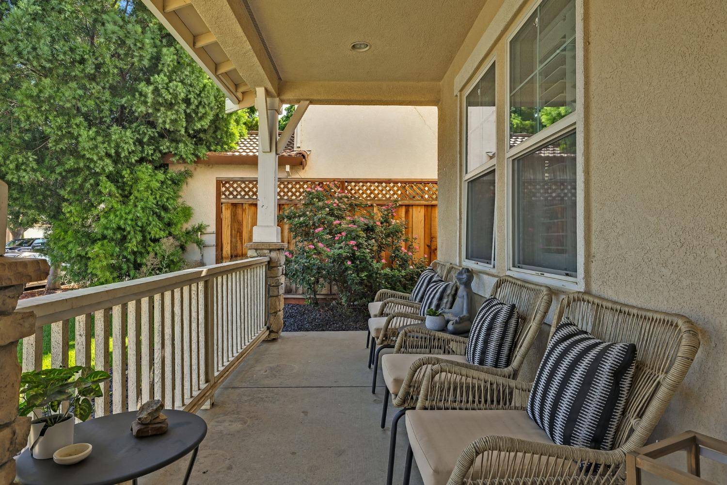 Patterson, CA 95363,1442 Daisy DR