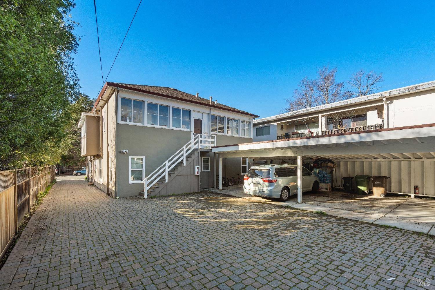 San Rafael, CA 94901,8 Laurel PL