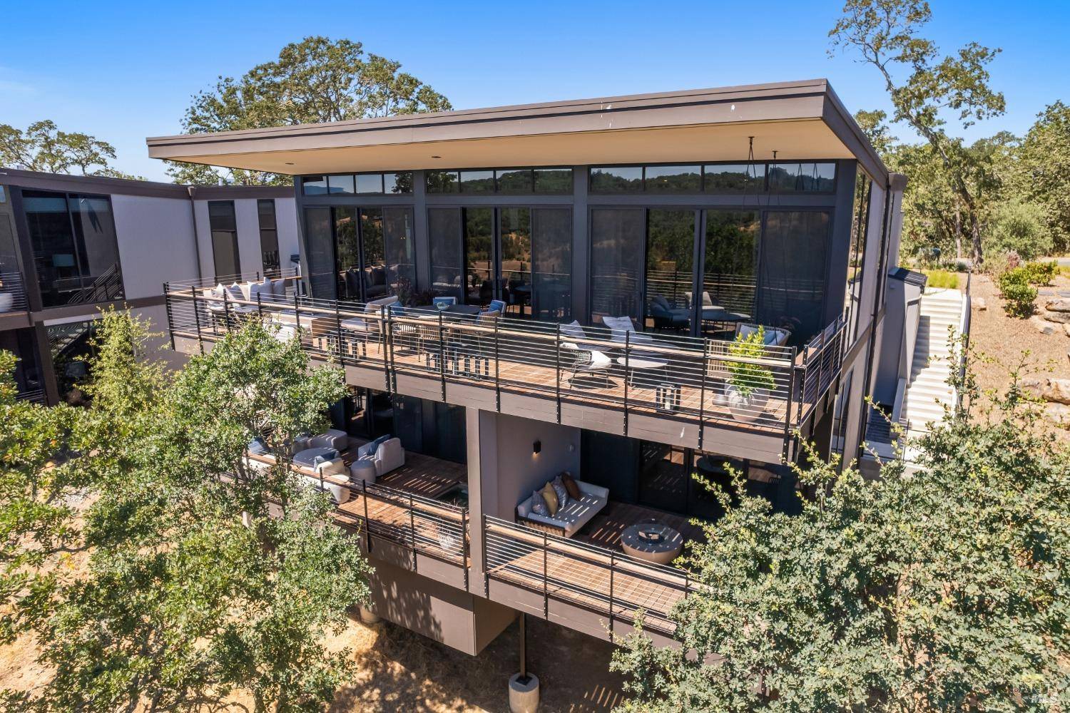 Healdsburg, CA 95448,210 E Sumac CT