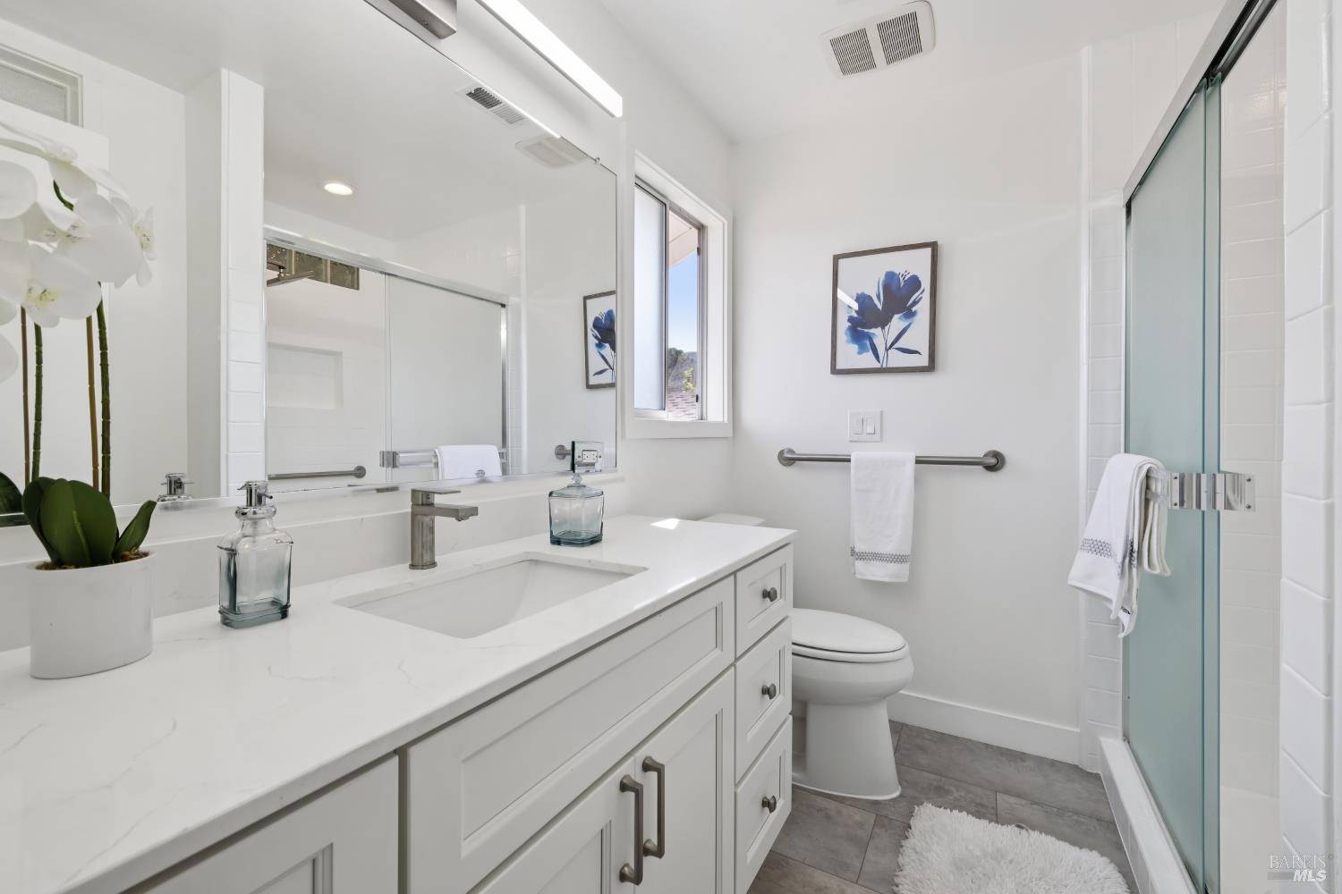 San Rafael, CA 94903,7 Hearthstone CT