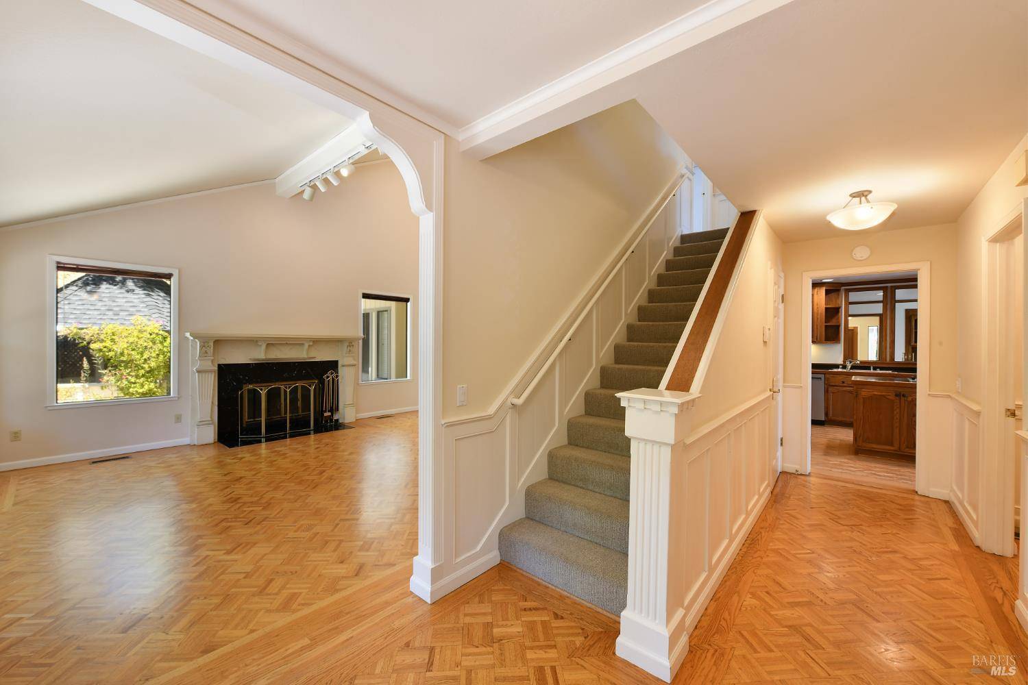 Mill Valley, CA 94941,12 Greenfield CT