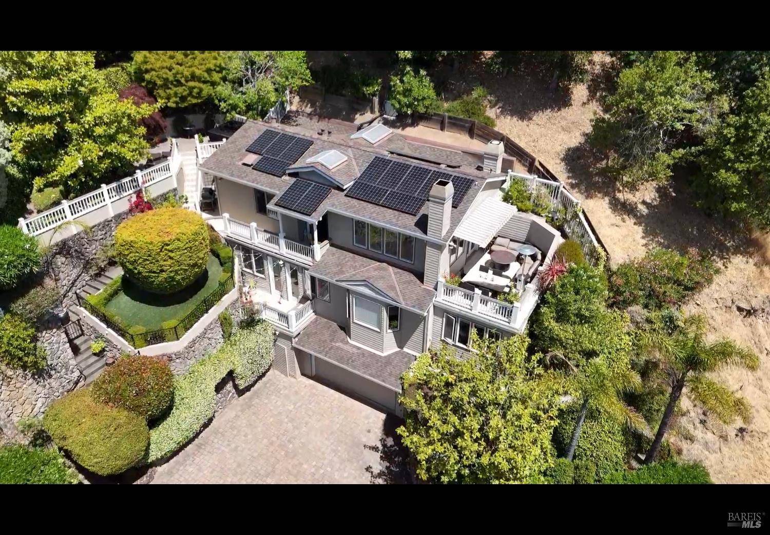 Larkspur, CA 94939,6 Oak RD