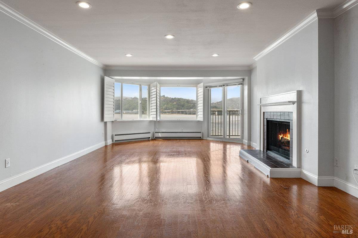 Mill Valley, CA 94941,120 Seminary DR #2C