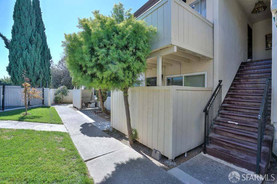 Fremont, CA 94539,46728 Crawford ST #24