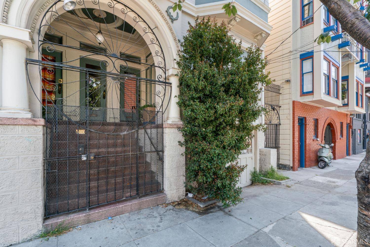 San Francisco, CA 94110,123 Albion ST