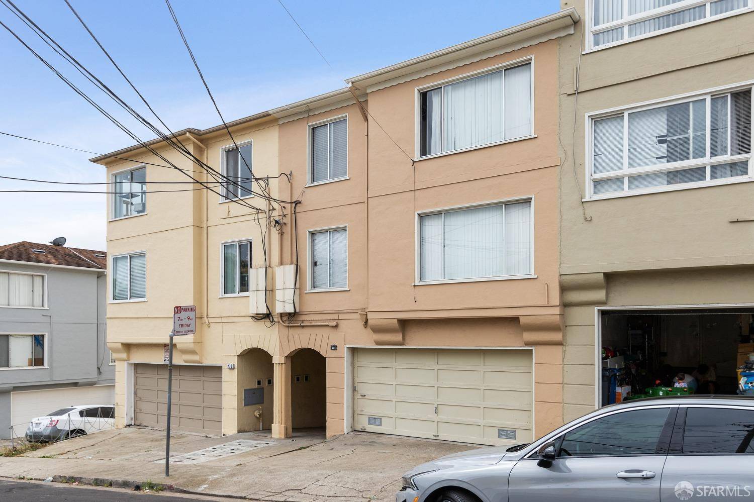 Daly City, CA 94014,266 Abbot