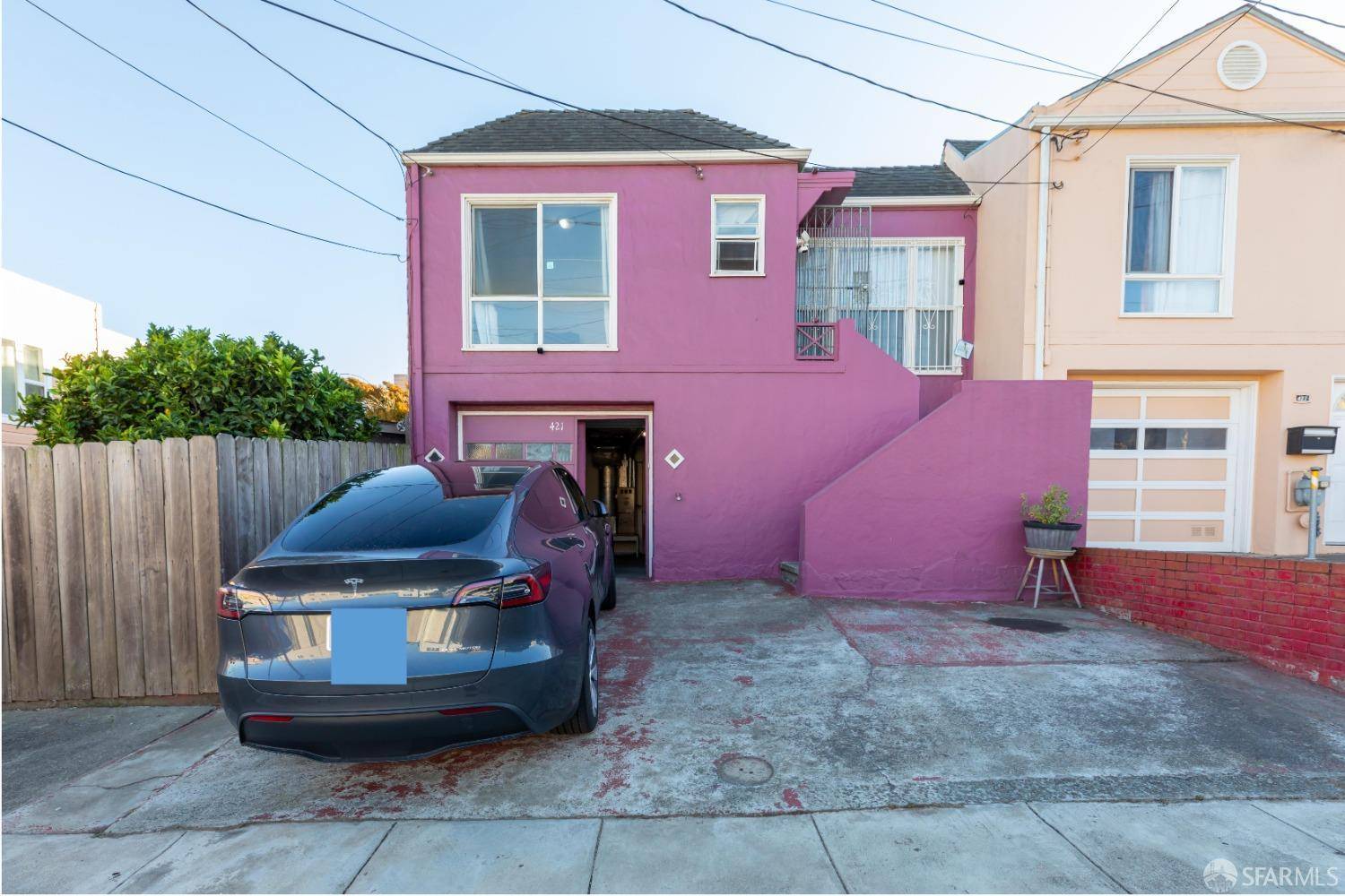 San Francisco, CA 94134,421 Sunrise WAY