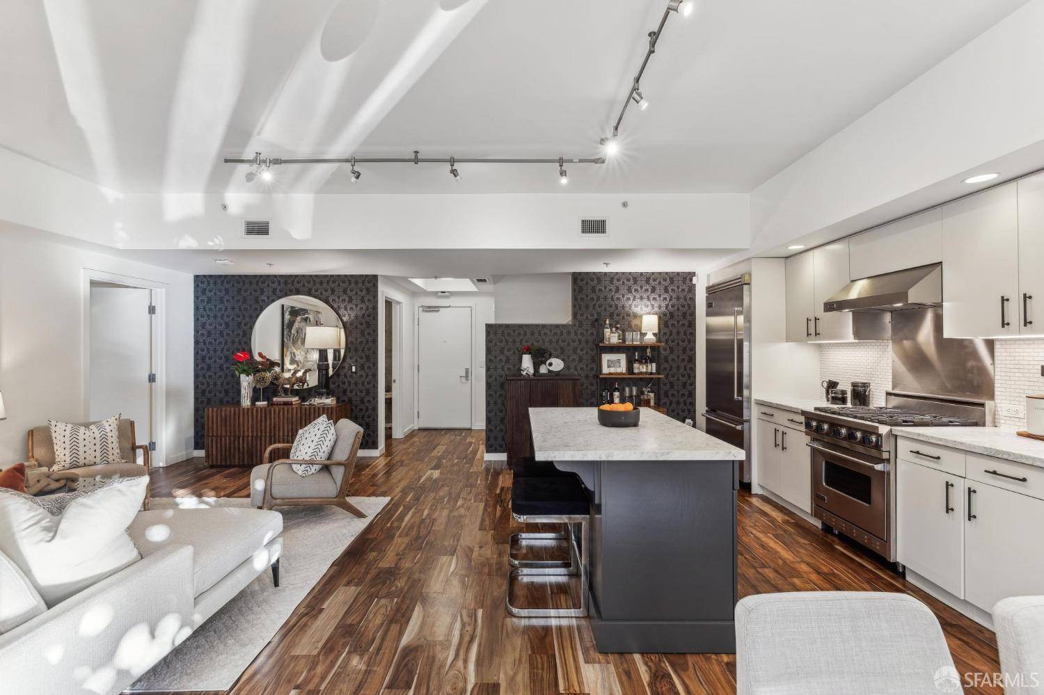 San Francisco, CA 94110,2125 Bryant ST #108
