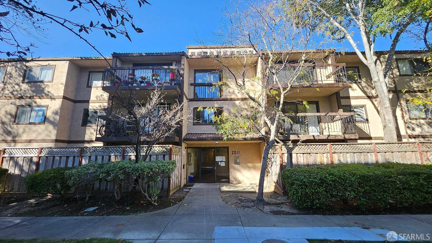 San Pablo, CA 94806,2011 Market AVE #324