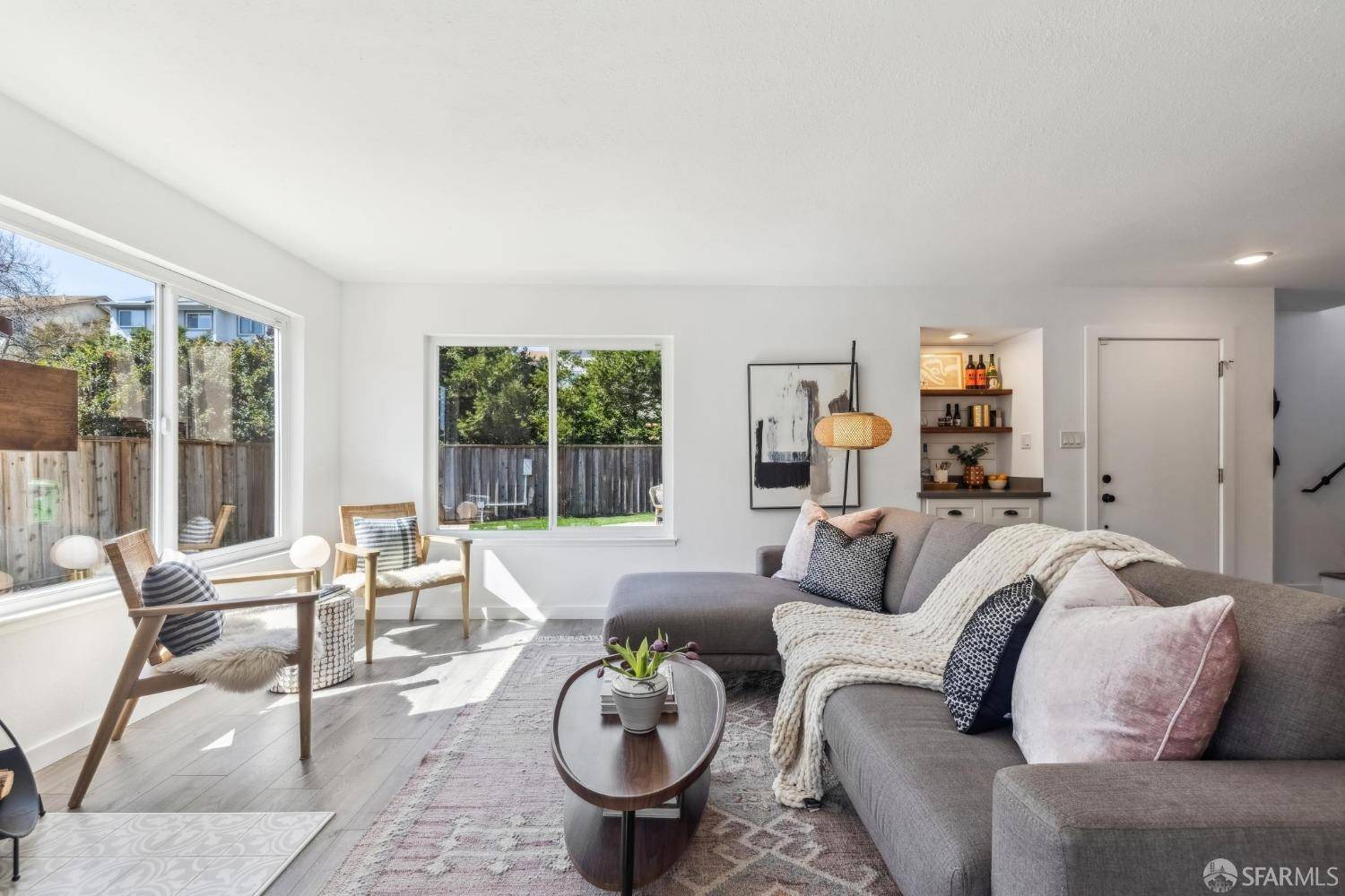 San Francisco, CA 94124,19 Vistaview CT
