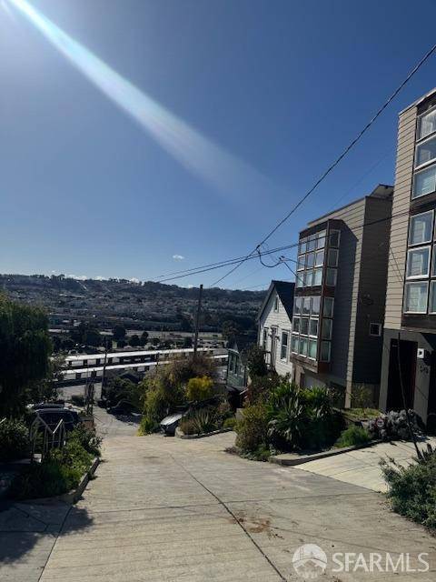 San Francisco, CA 94110,332 Bradford ST
