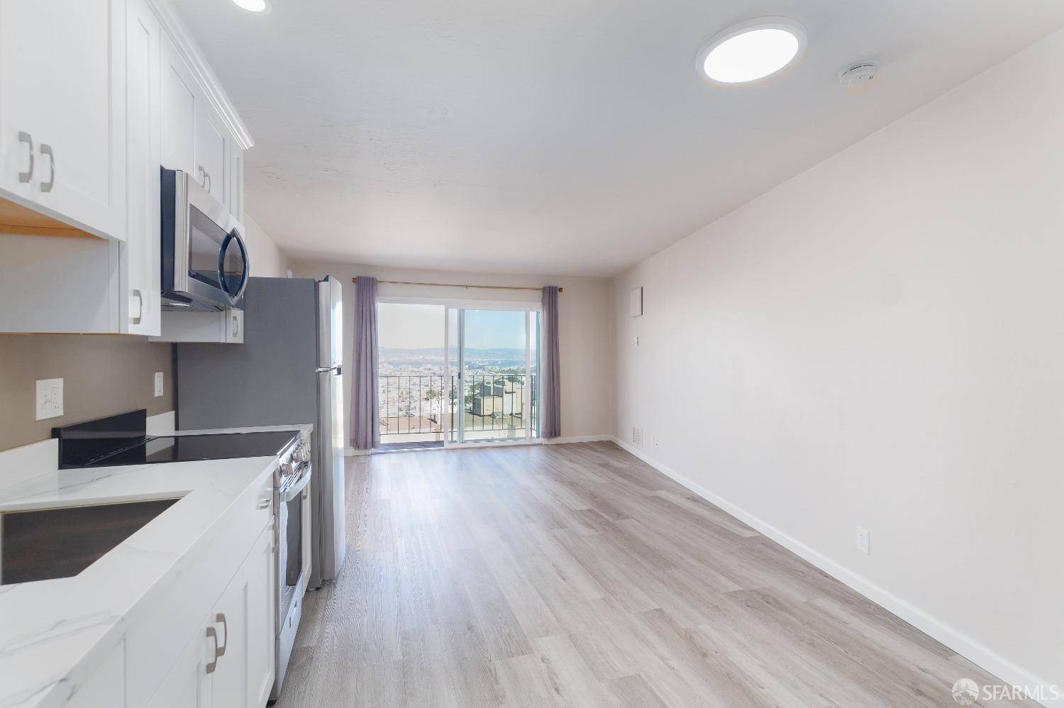 San Francisco, CA 94114,646 Corbett AVE #601