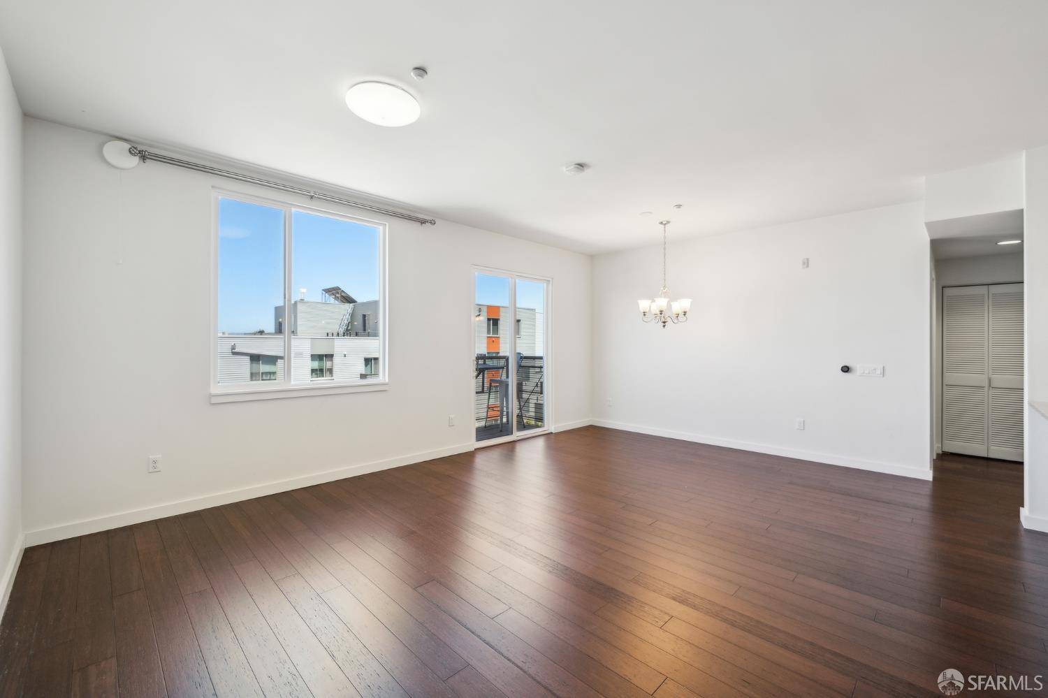 San Francisco, CA 94124,50 Jerrold AVE #305