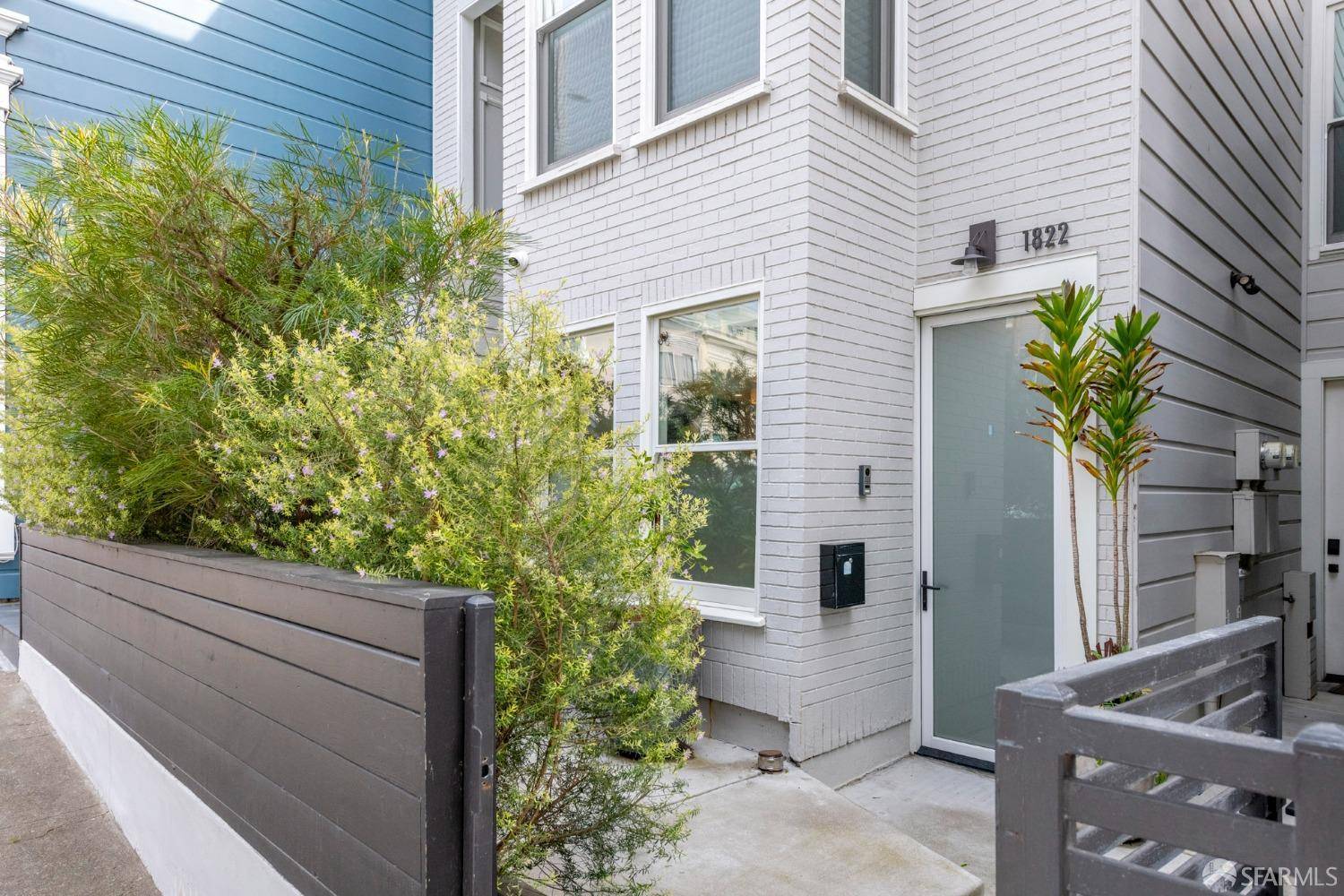 San Francisco, CA 94115,1822 Lyon ST