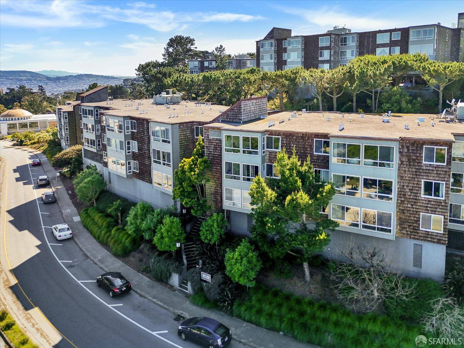 San Francisco, CA 94131,5150 Diamond Heights BLVD #101B
