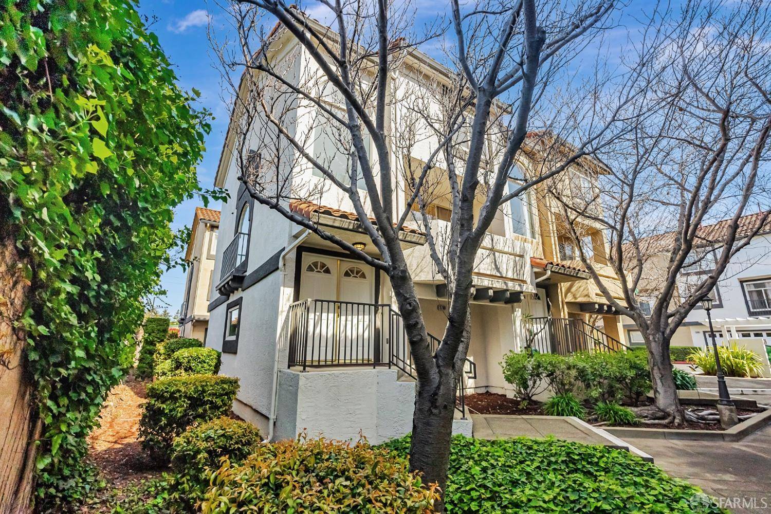 Hayward, CA 94544,25109 Angelina LN #17