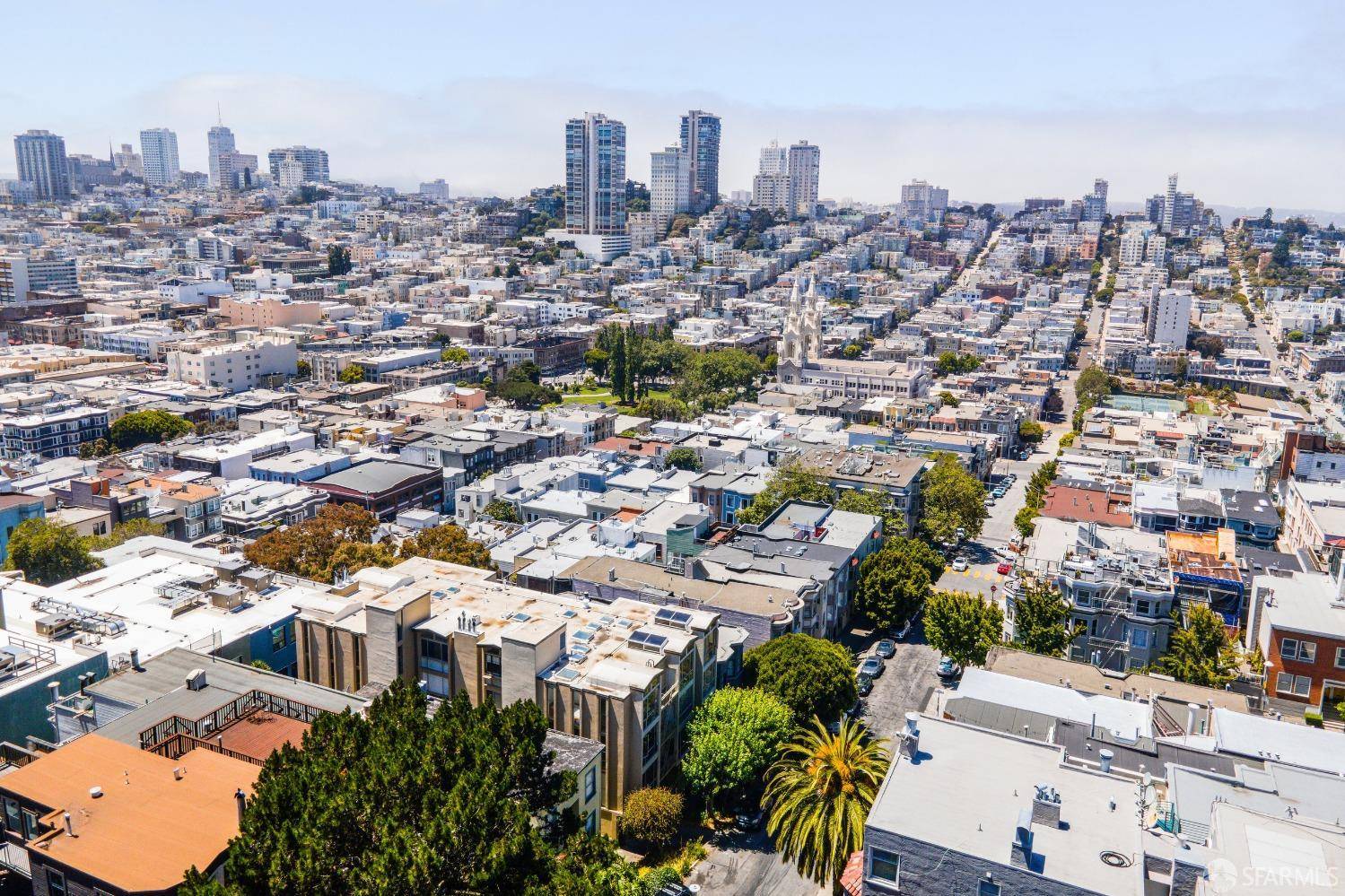 San Francisco, CA 94133,439 Greenwich ST #9