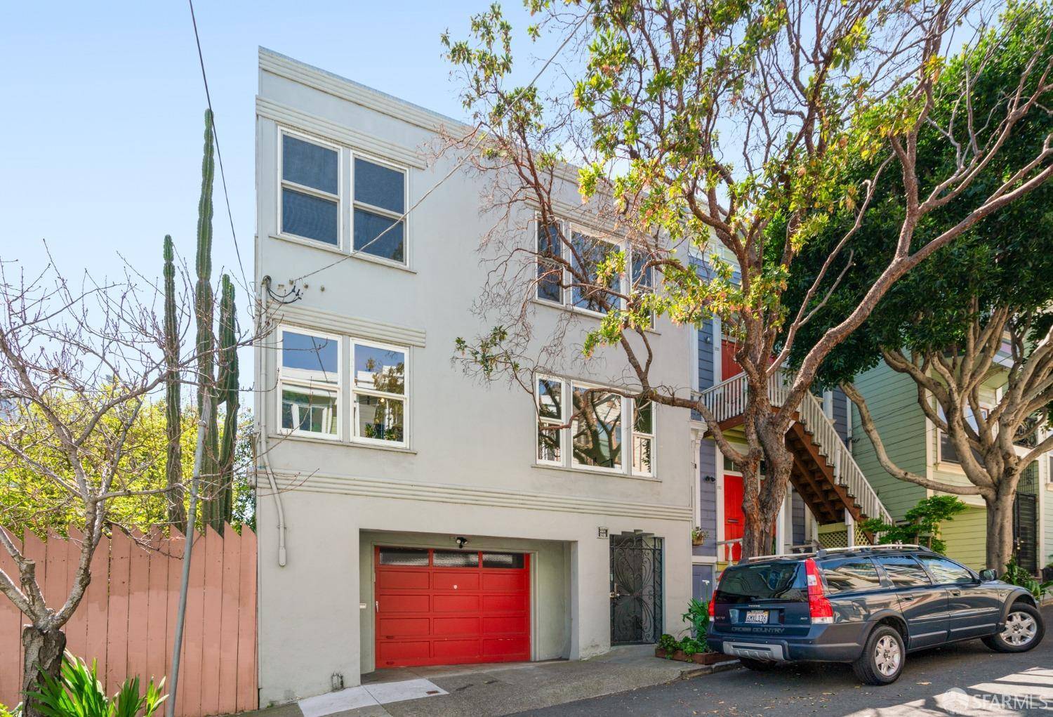 San Francisco, CA 94102,219 Lily ST