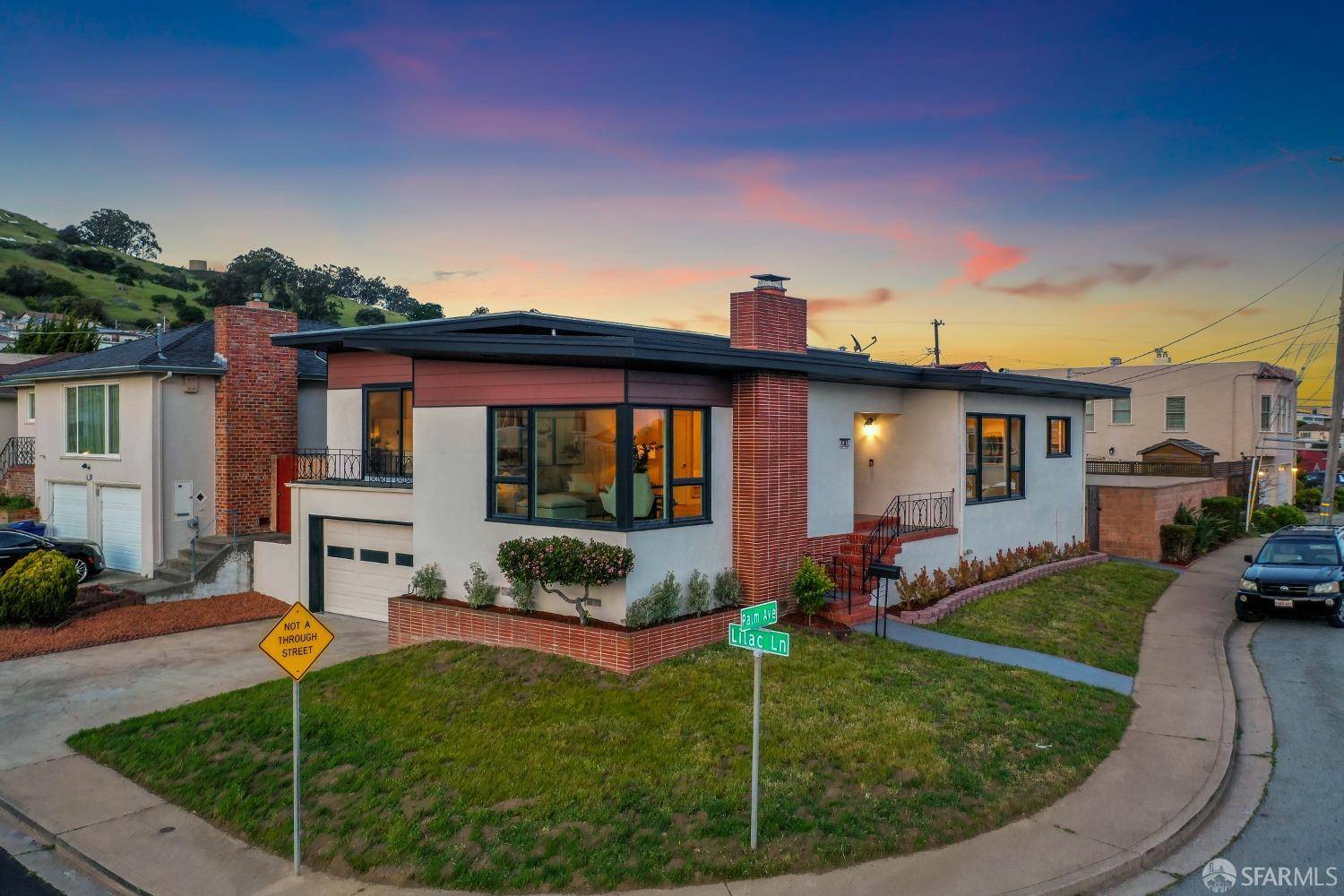 South San Francisco, CA 94080,646 Palm AVE